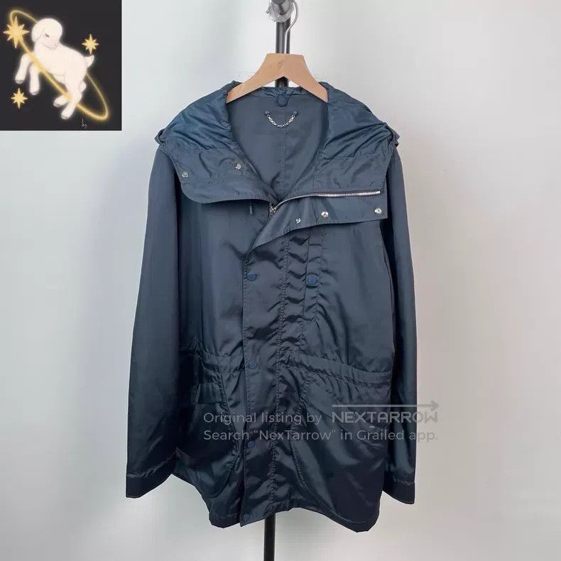 Louis Vuitton Louis Vuitton Dark blue color-block hooded assault jacket Size US L / EU 52-54 / 3 - 1 Thumbnail