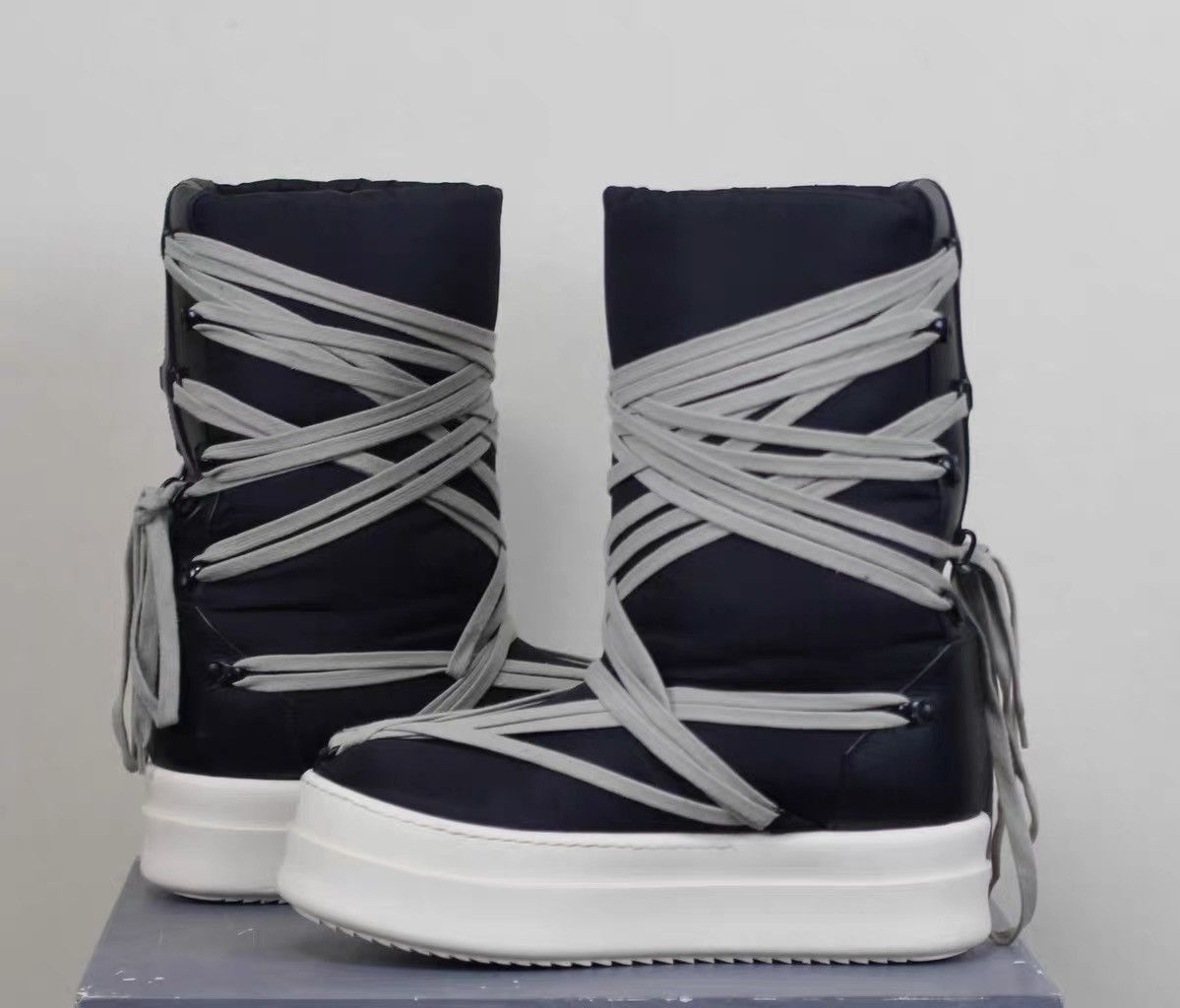 Rick Owens Rick Owens x Moncler Collaboration Snow Boots/Platform Boots Size US 8 / EU 41 - 6 Thumbnail