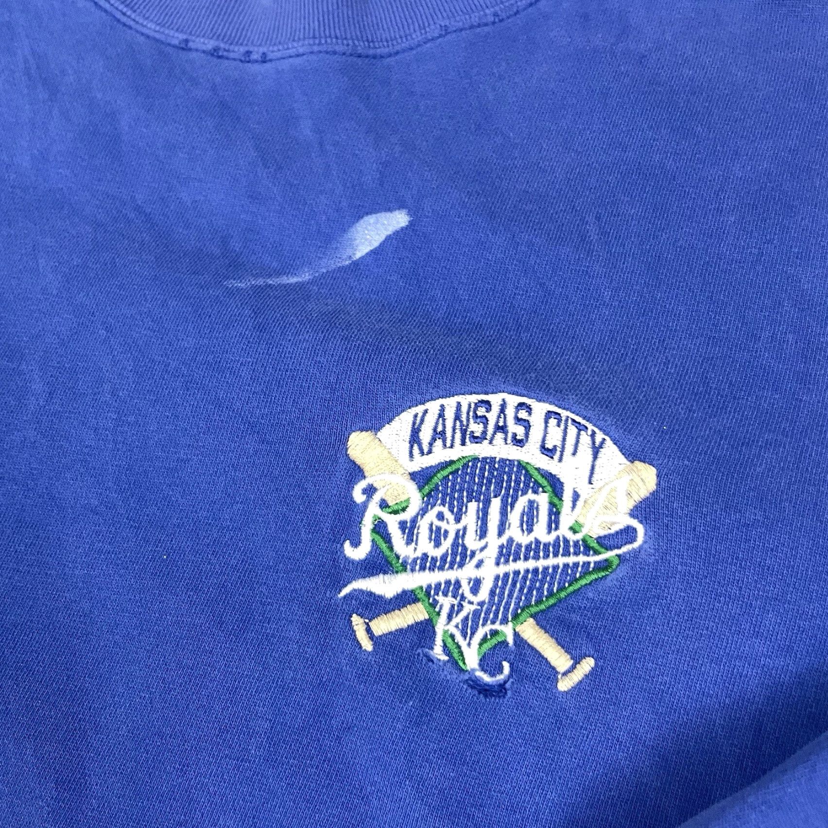 MLB VINTAGE Kansas City Royals Sweatshirt Adult M Blue Baseball MLB Distressed The Game Crew Neck Long Sleeve Embroidered Logo (White) Size US M / EU 48-50 / 2 - 3 Thumbnail