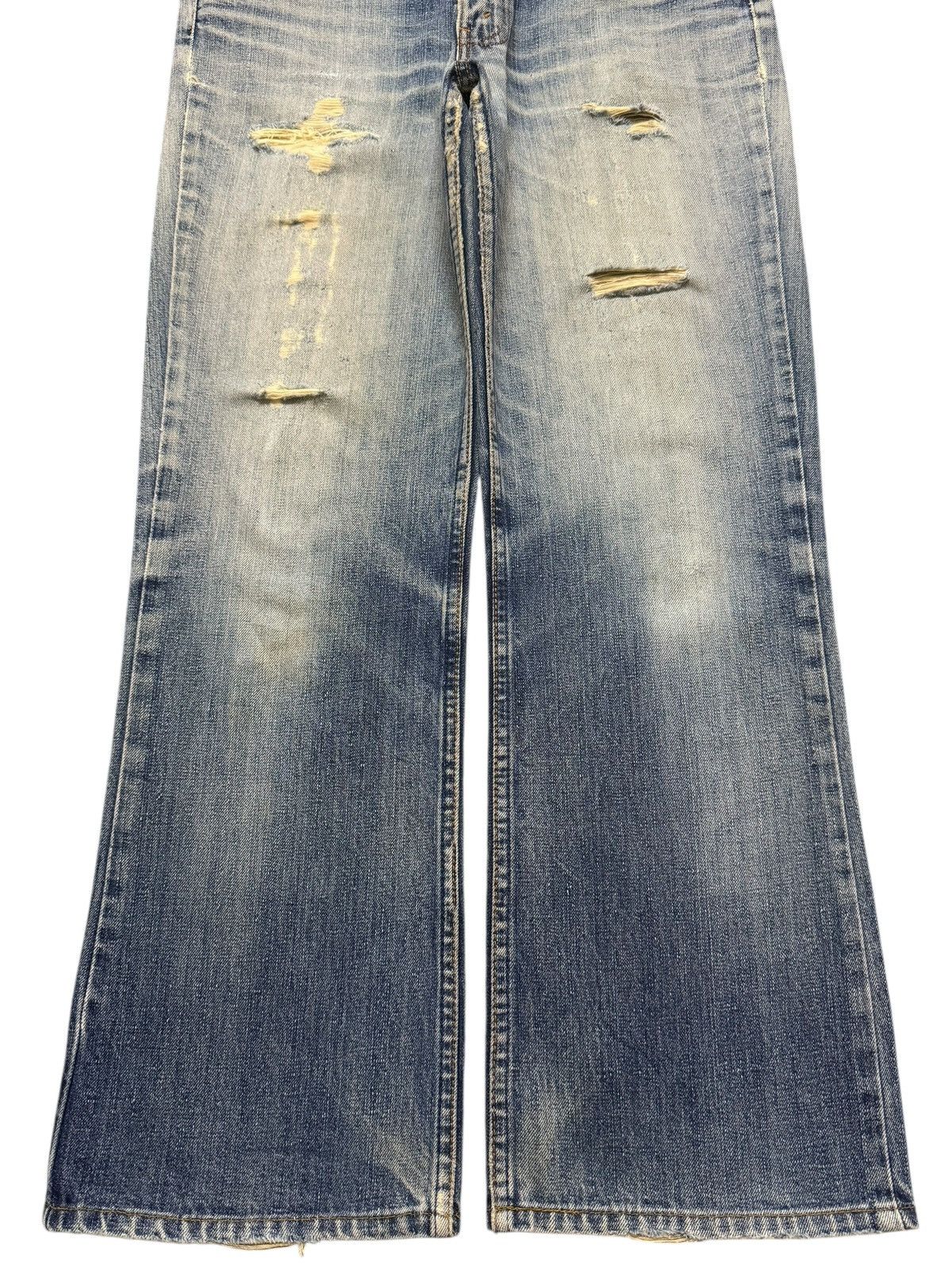 Levi's Vintage 90s Levis Blue Faded Wash Distress Wide Leg Bootcut Size US 33 - 7 Thumbnail