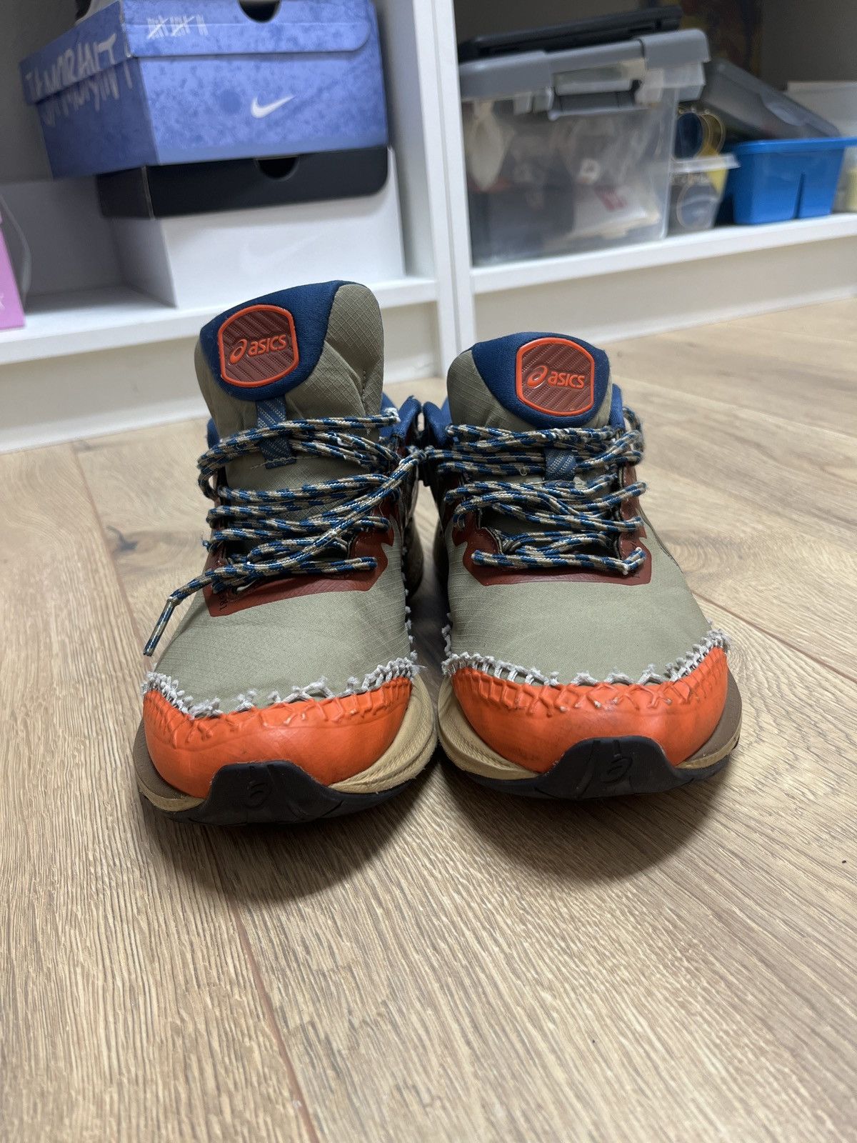 Asics × Vivienne Westwood Asics Gel-Kayano 27 Vivienne Westwood Size US 7 / EU 40 - 3 Thumbnail