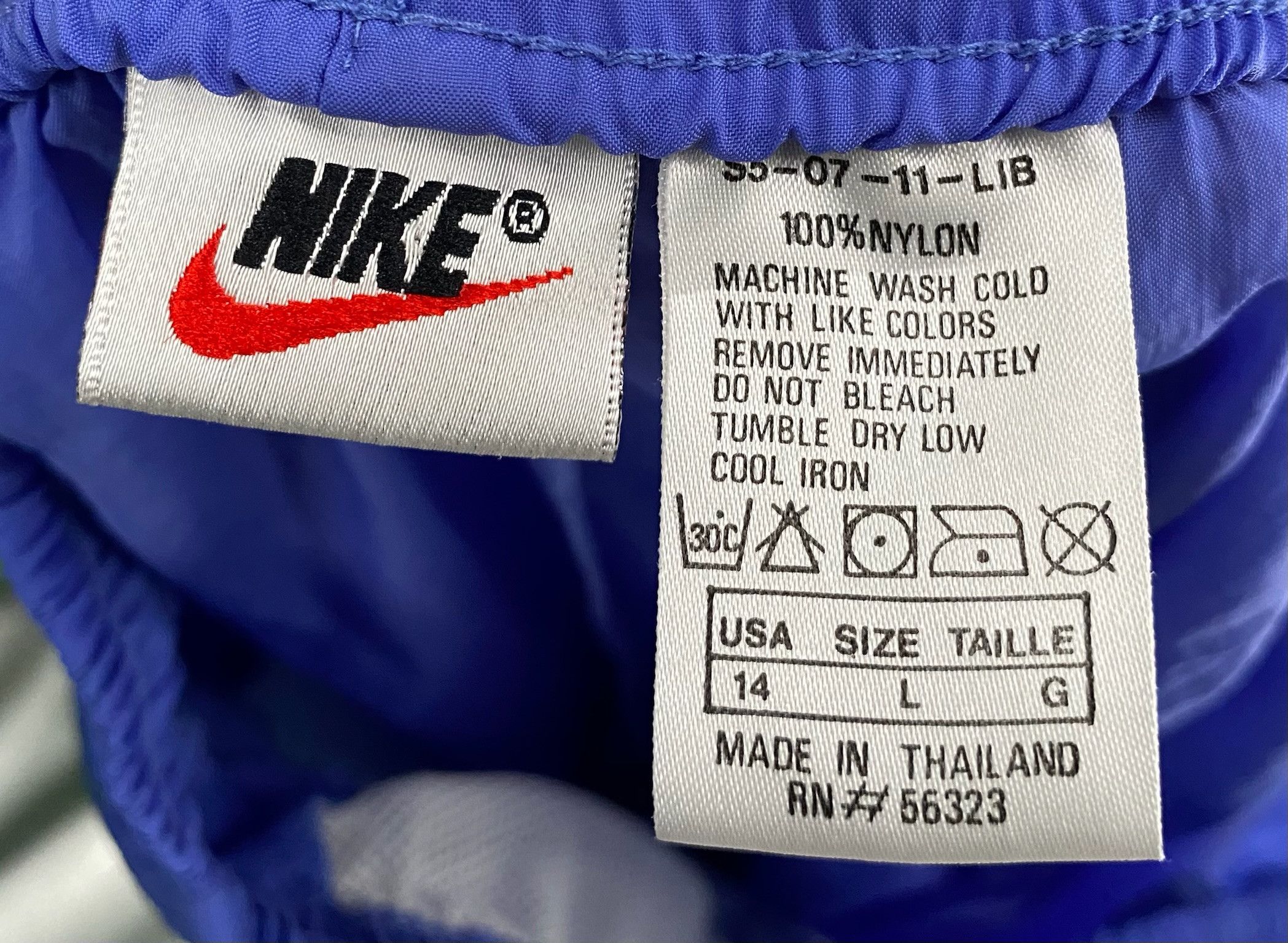 Nike 90’s Nike Spellout Grey Tag Purple Windbreaker Pants Medium Size 34" / US 12 / IT 48 - 5 Thumbnail