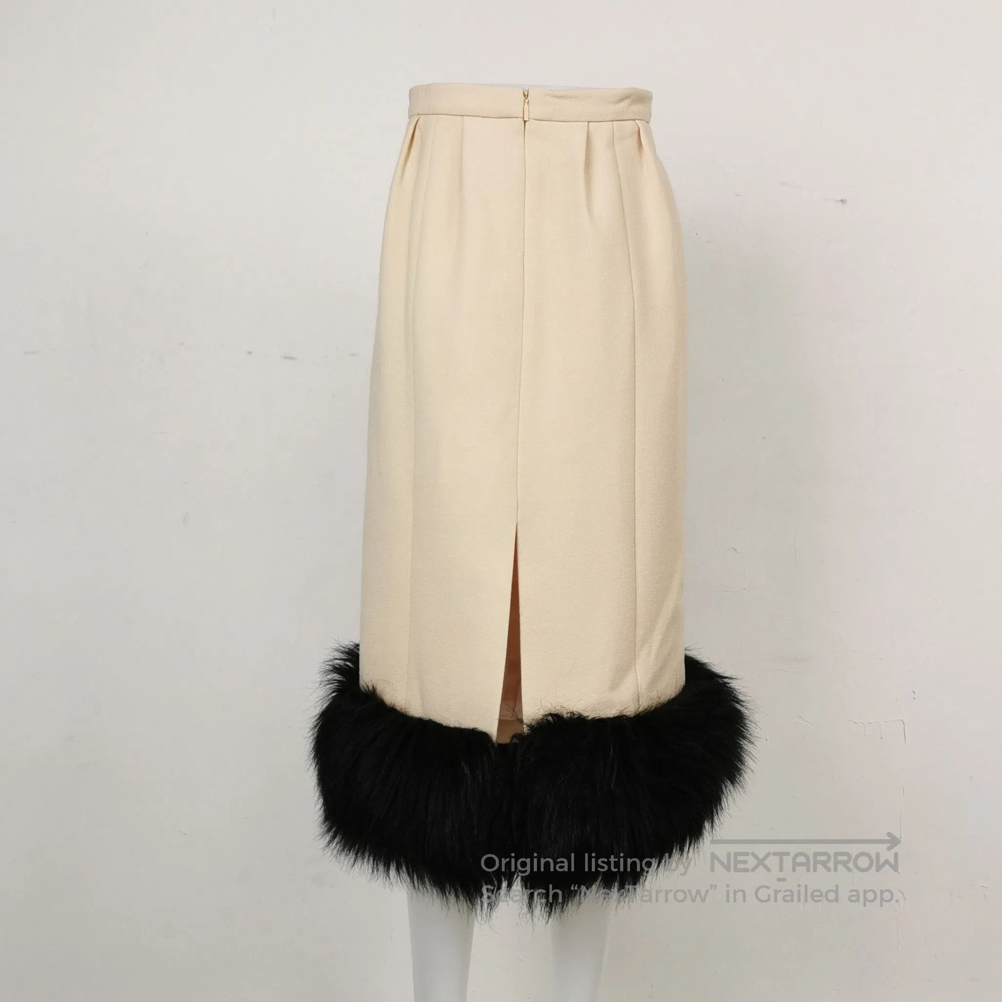 Gucci Gucci Silk. Size 35" - 1 Thumbnail
