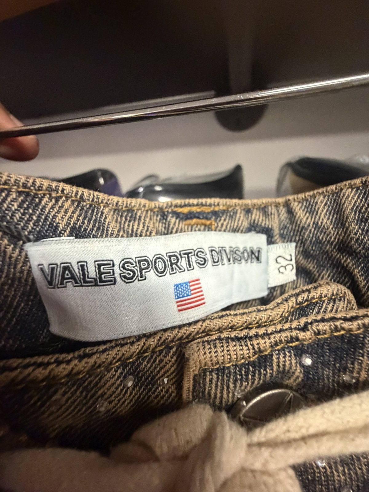 Vale Valley jeans rainy day shorts pre owned 32 Size US 32 / EU 48 - 2 Thumbnail