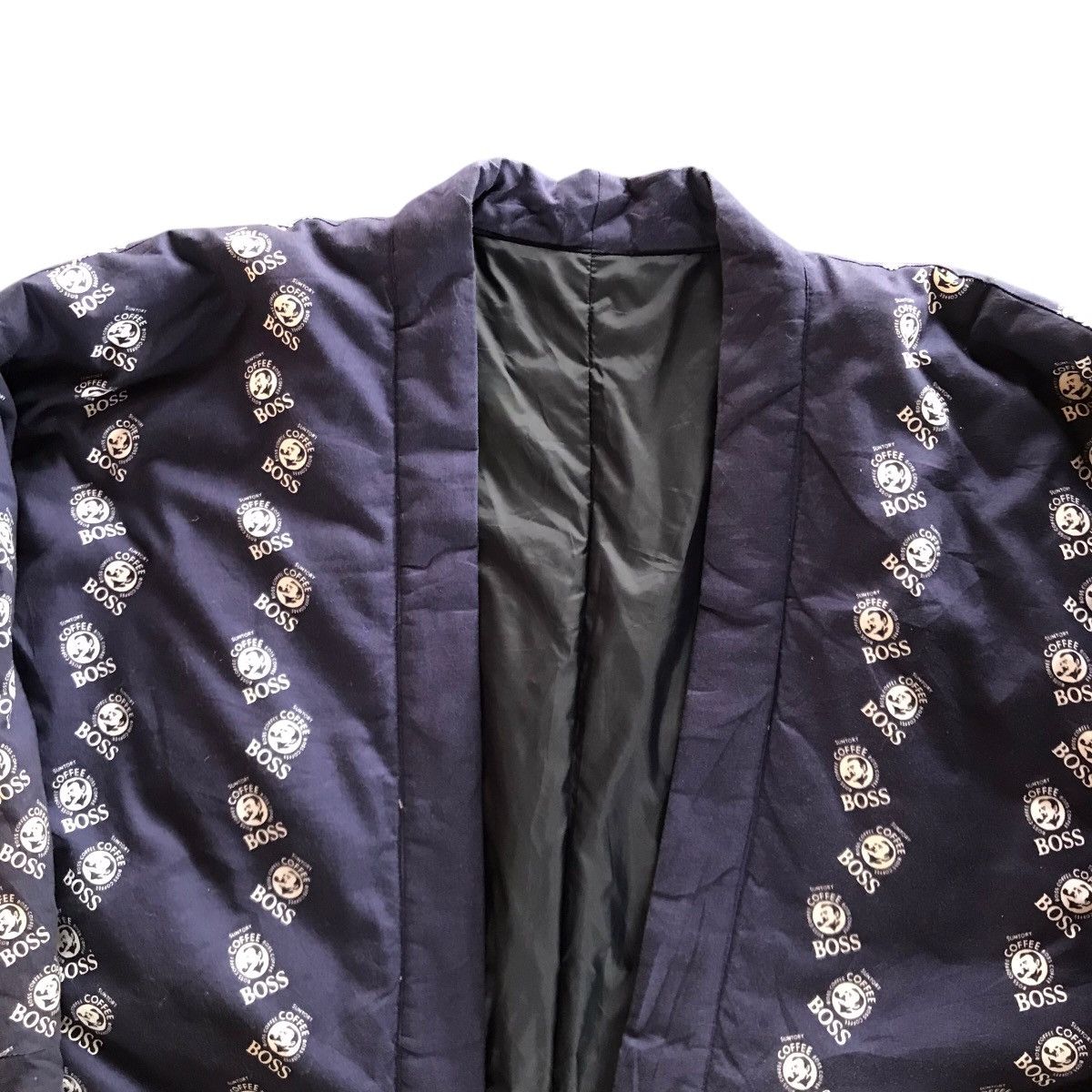 Japanese Brand Vintage Suntory Coffee Boss Cardigan Kimono Hanten ful print Size US L / EU 52-54 / 3 - 3 Thumbnail