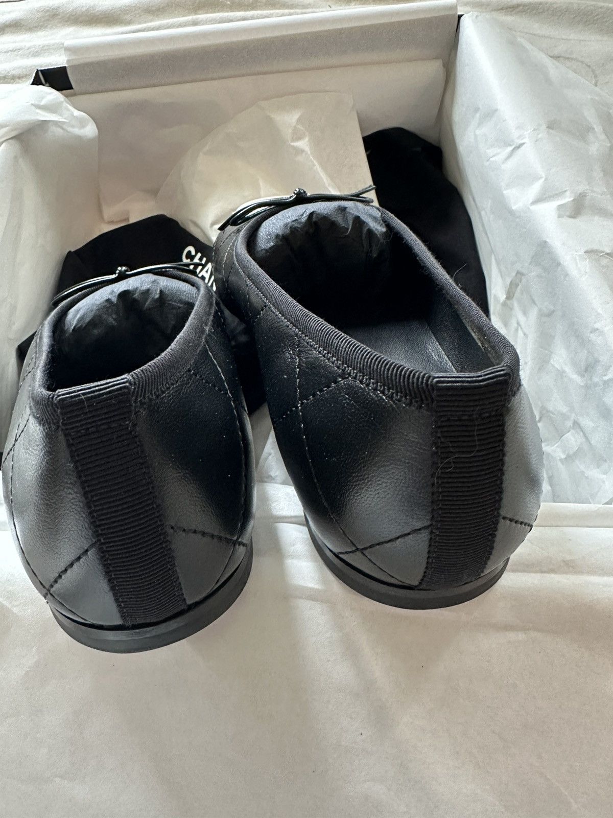 Chanel chanel 26M coco beach cambon flat black color size 38 Size US 8 / IT 38 - 9 Thumbnail