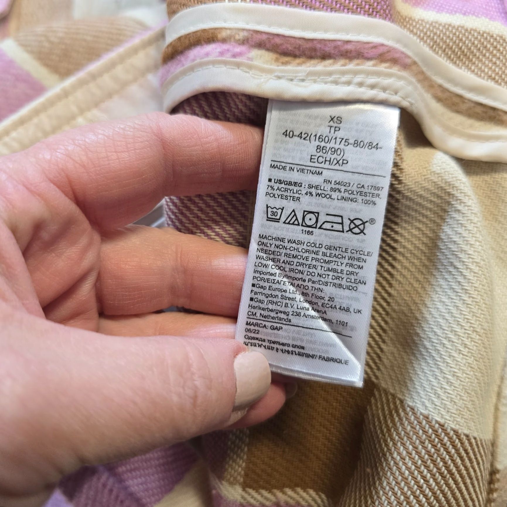 Gap GAP Jacket Womens XS Pink Plaid Shacket Casual Outdoor Button Long Sleeve Top Shacket Regular Fit Pocketed Bobble-Free (if applicable) Size XS / US 0-2 / IT 36-38 - 7 Thumbnail