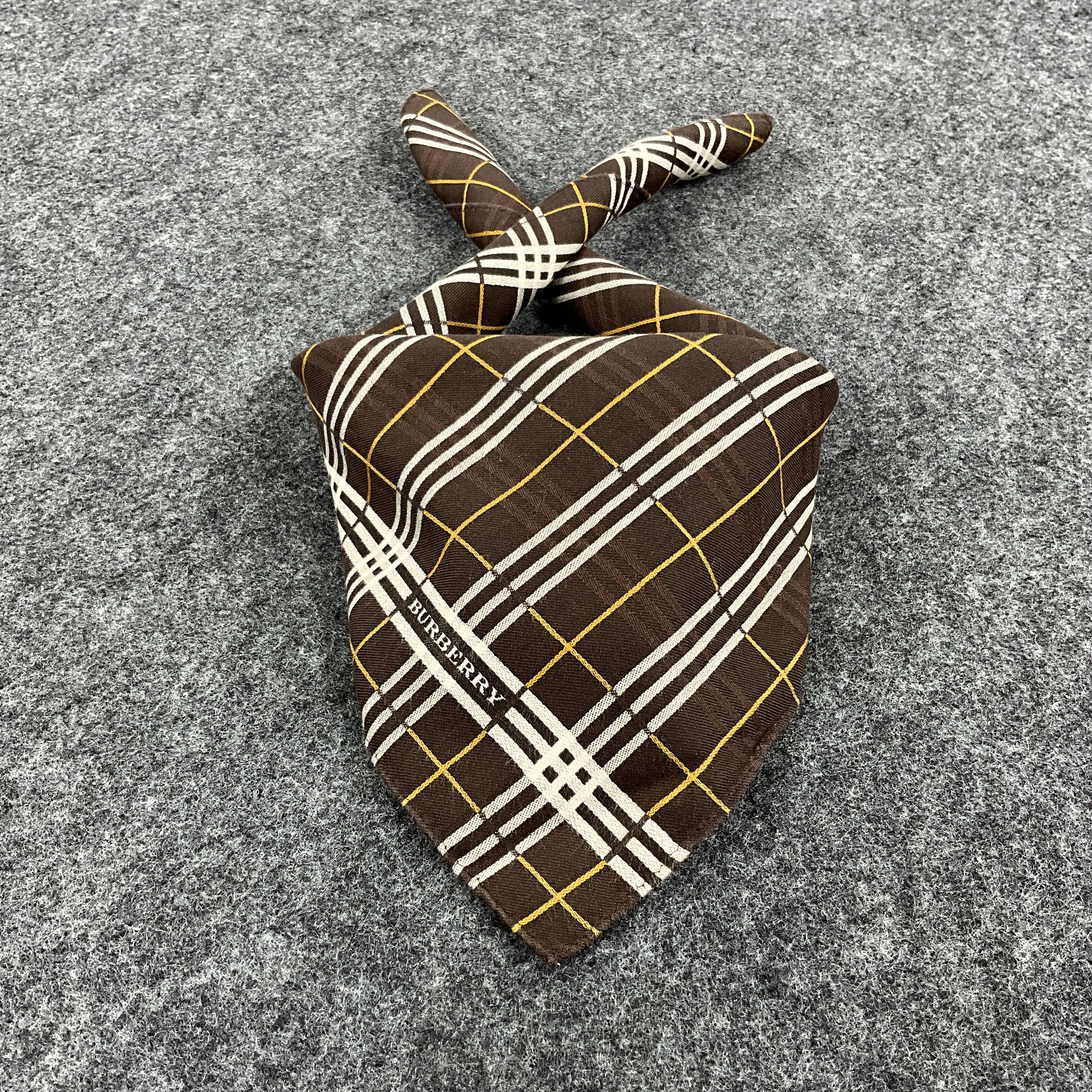 Burberry Burberry Handkerchief / Bandana / Neckerchief B027 Size ONE SIZE - 1 Thumbnail