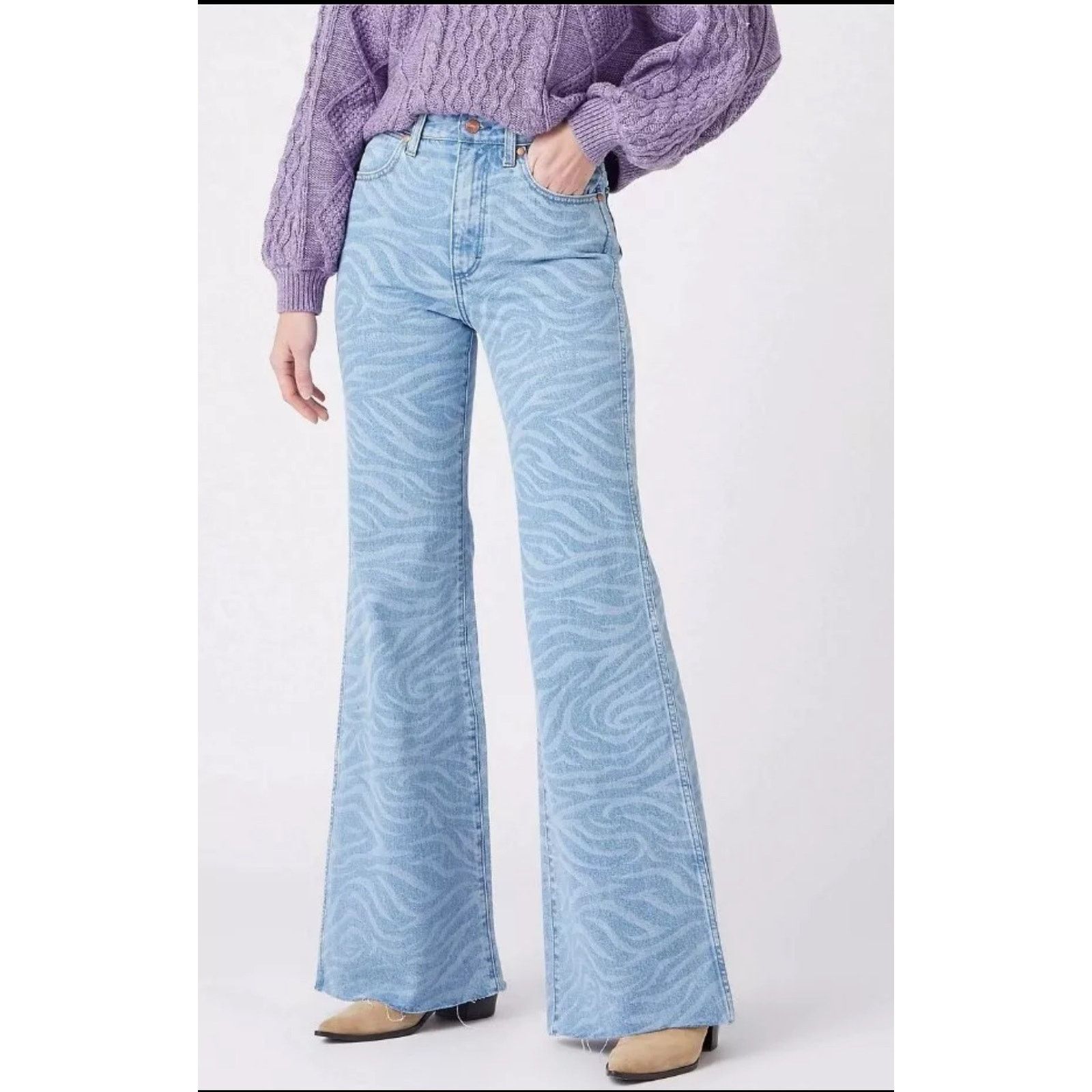Wrangler ZOE ZEBRA WRANGLER FLARES raw hem high waisted size 28 Size 28" / US 6 / IT 42 - 10 Thumbnail