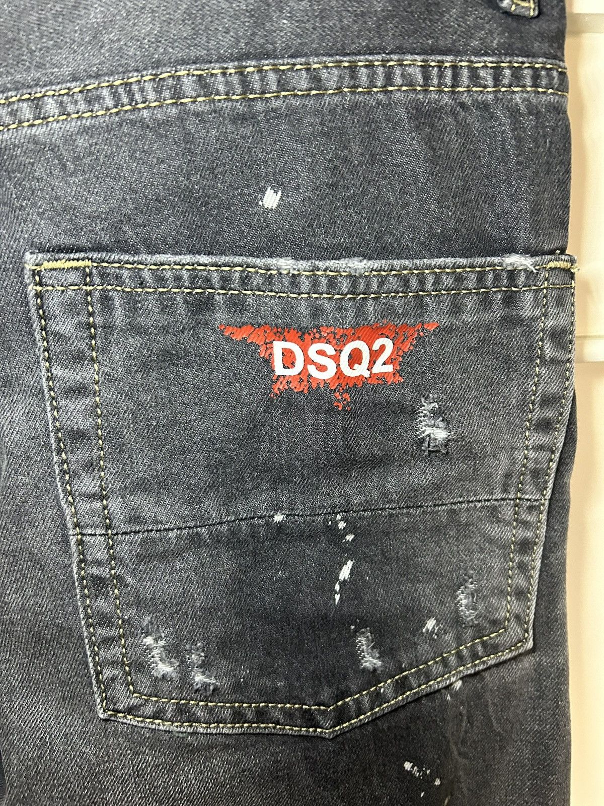 Dsquared2 Dsquared2 loose straight-cut distressed paint splatter jeans Size US 32 / EU 48 - 13 Thumbnail