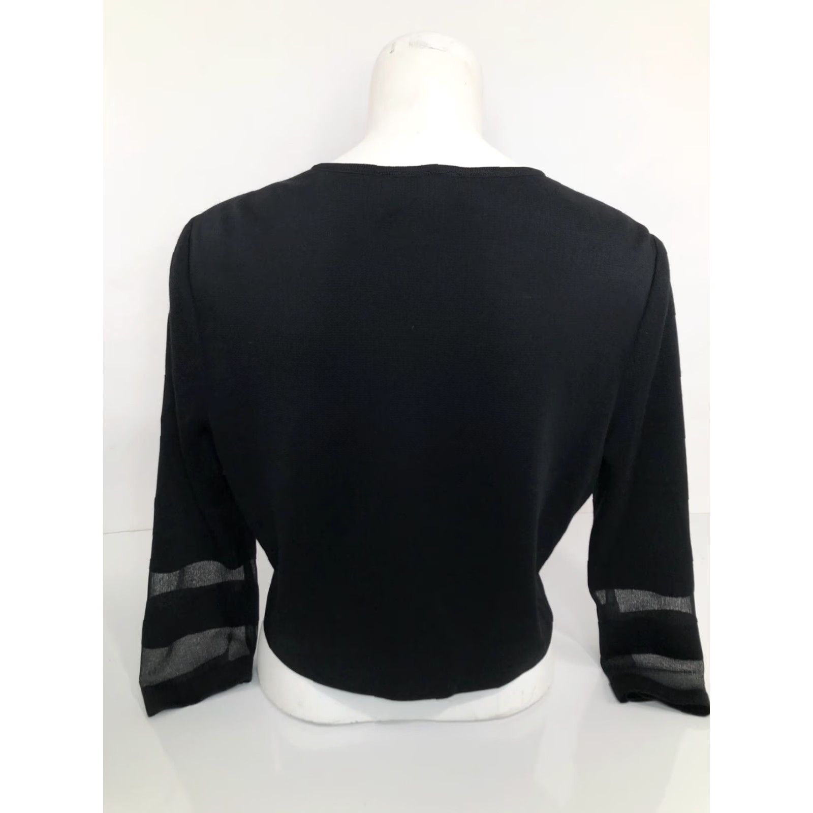 St. John ST. JOHN Womens M Knitted in USA Crop Wool Blend Cardigan Sweater EXCELLENT Black USA Knit Cardigan M Womens Jeans? Size M / US 6-8 / IT 42-44 - 6 Thumbnail