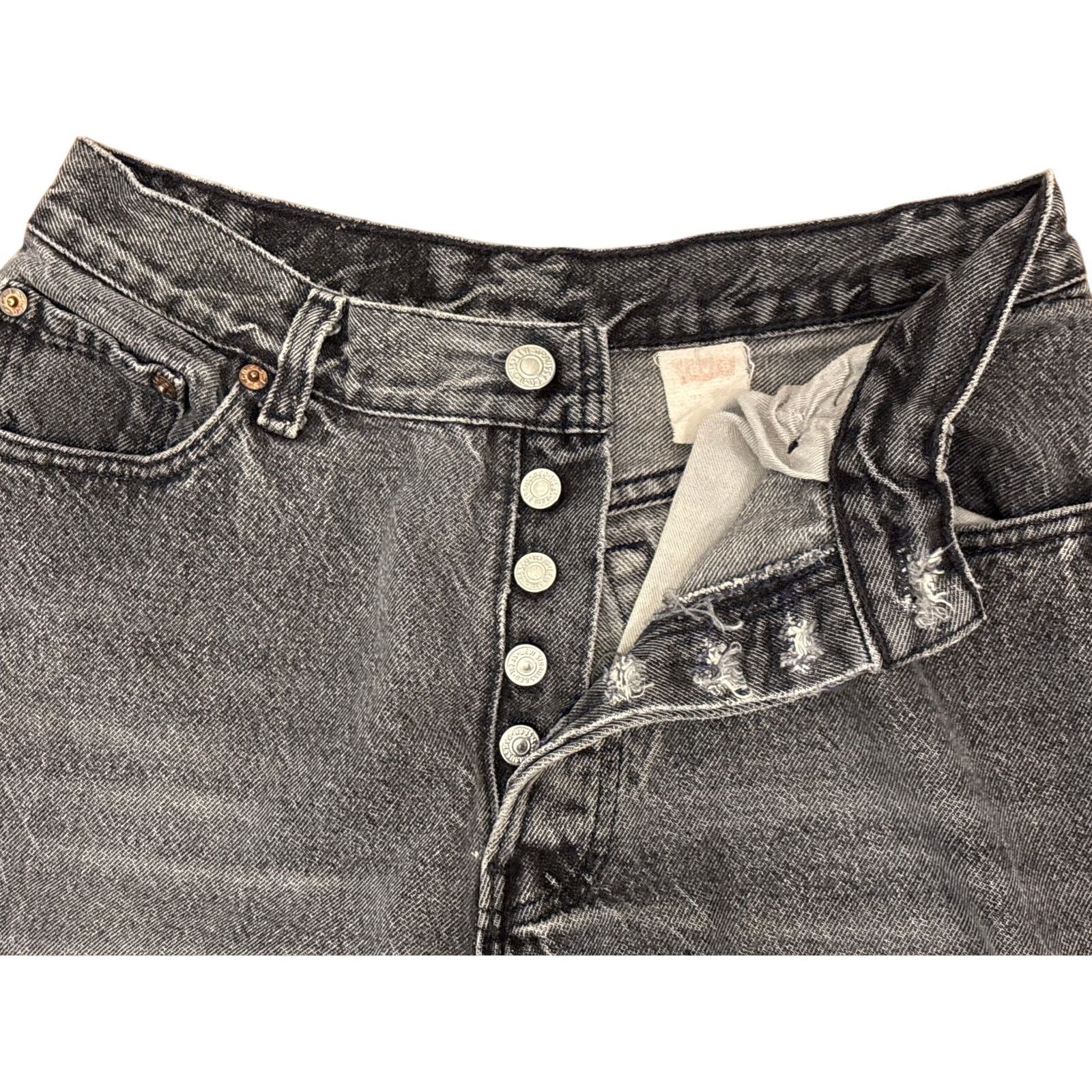 Levi's Vintage Levi’s Black electric wash Jeans 501-0601 women’s 11 Size 27" / US 4 / IT 40 - 4 Thumbnail