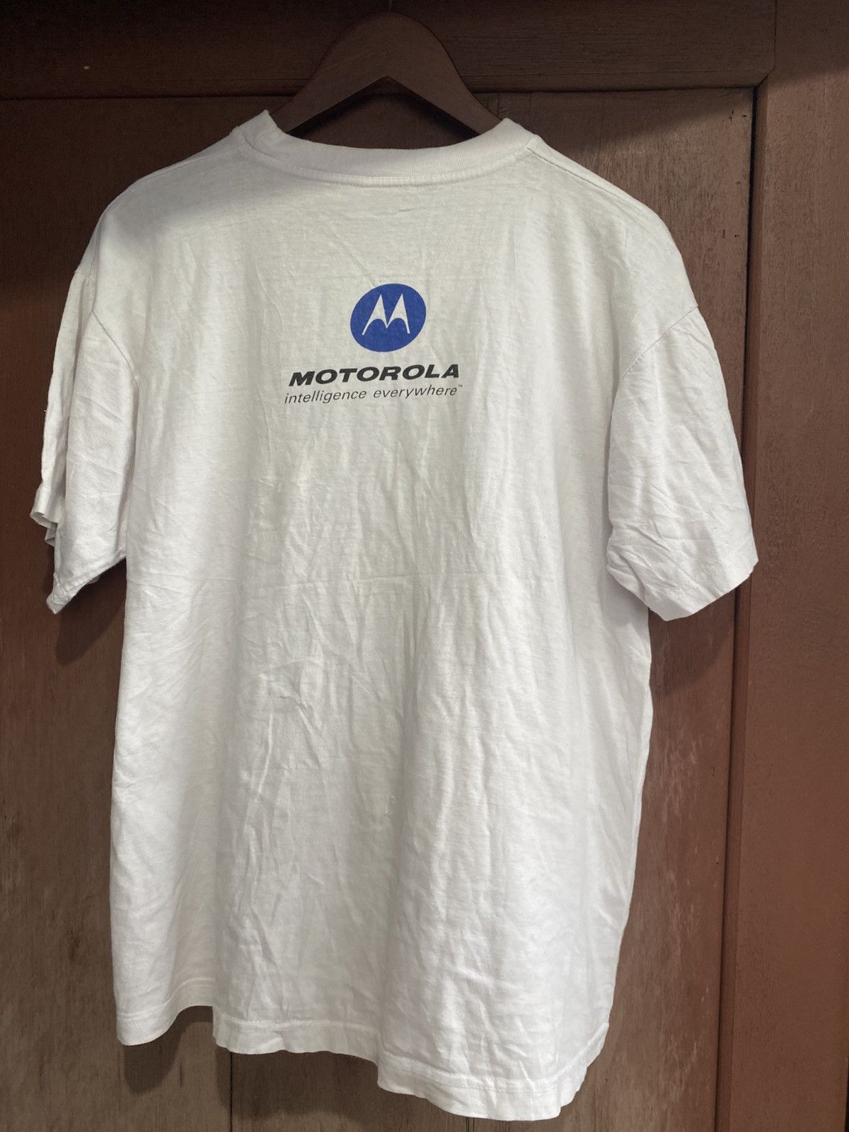 Vintage Vintage Very Rare Motorola Big Walk 2004 with Scary Man Tee Size US L / EU 52-54 / 3 - 4 Thumbnail