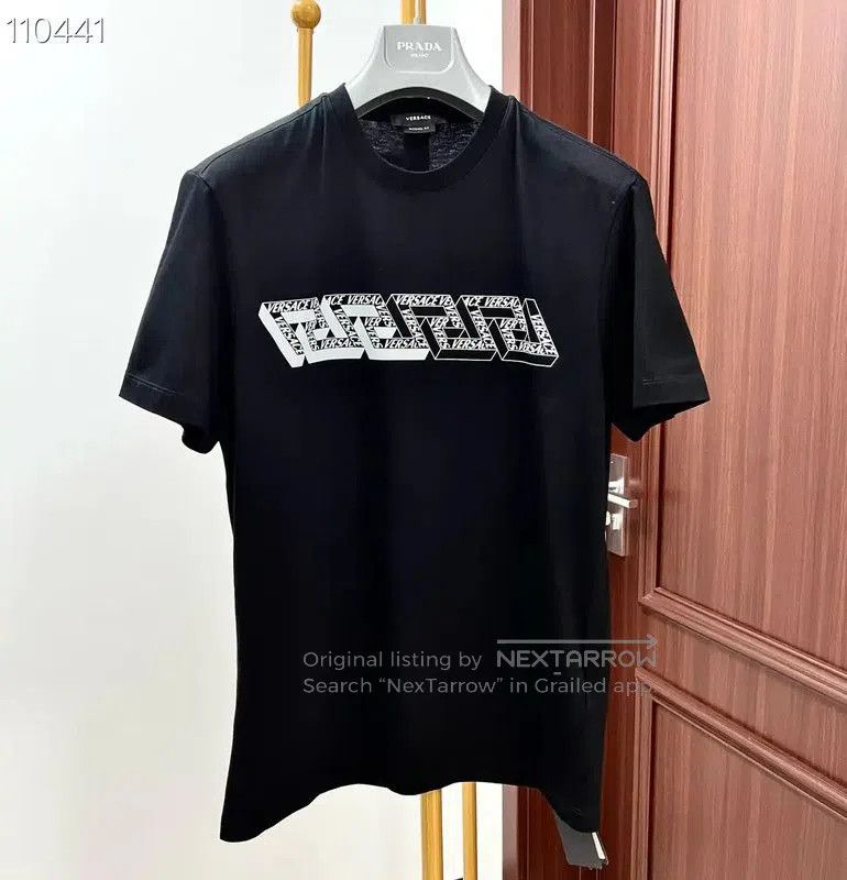 Versace Versace Black Men's T-Shirt with Graphic Logo . Size US XS / EU 42 / 0 - 2 Thumbnail
