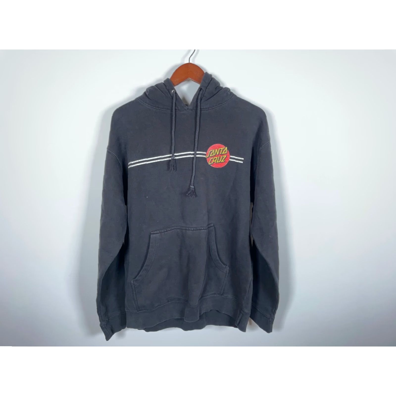Vintage Santa Cruz Skateboards Hoodie Men Medium Black Sweatshirt Double Sided Graphic Print Pullover Pockets Heavyweight Crew Neck Fleece Size US M / EU 48-50 / 2 - 2 Thumbnail
