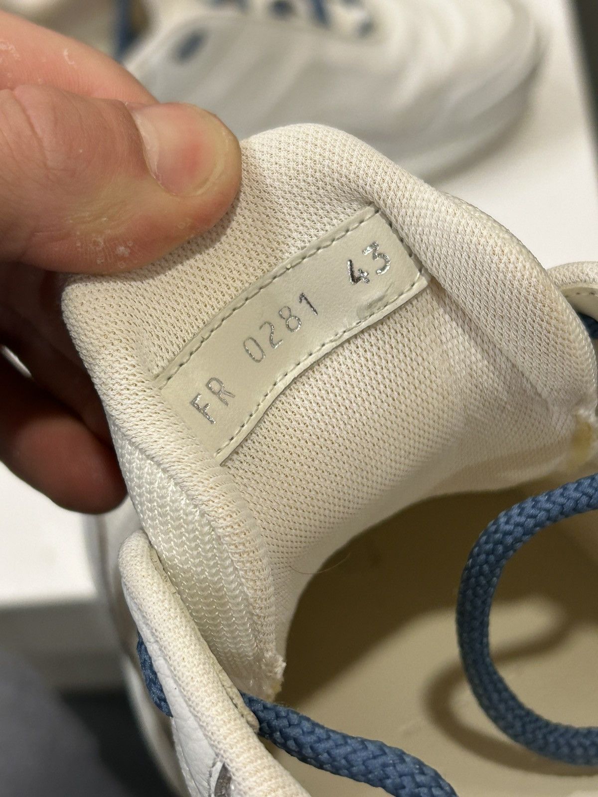 Givenchy Givenchy Giv 1 Light Runner Sneaker Size US 10 / EU 43 - 6 Thumbnail
