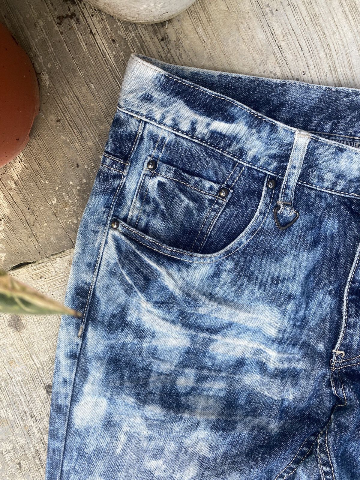 semanticdesign Semantic Design Bleached Jeans Size US 31 - 5 Thumbnail