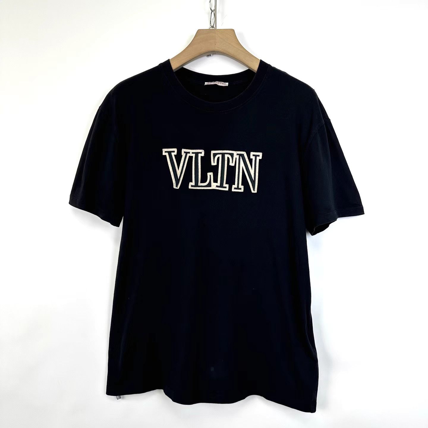 Valentino Valentino Men's Black Embroidered Logo Short Sleeve K12 Size US L / EU 52-54 / 3 - 1 Thumbnail