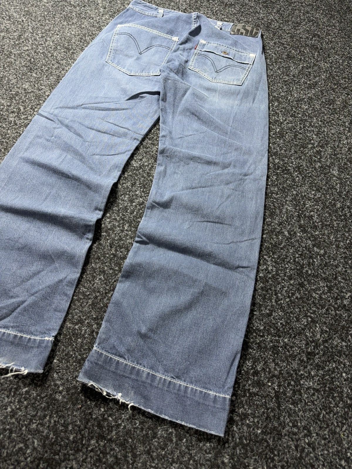 Levi's 00s Vintage Levi’s 880 Baggy Workwear Light Wash Denim Jeans Size US 31 - 13 Thumbnail