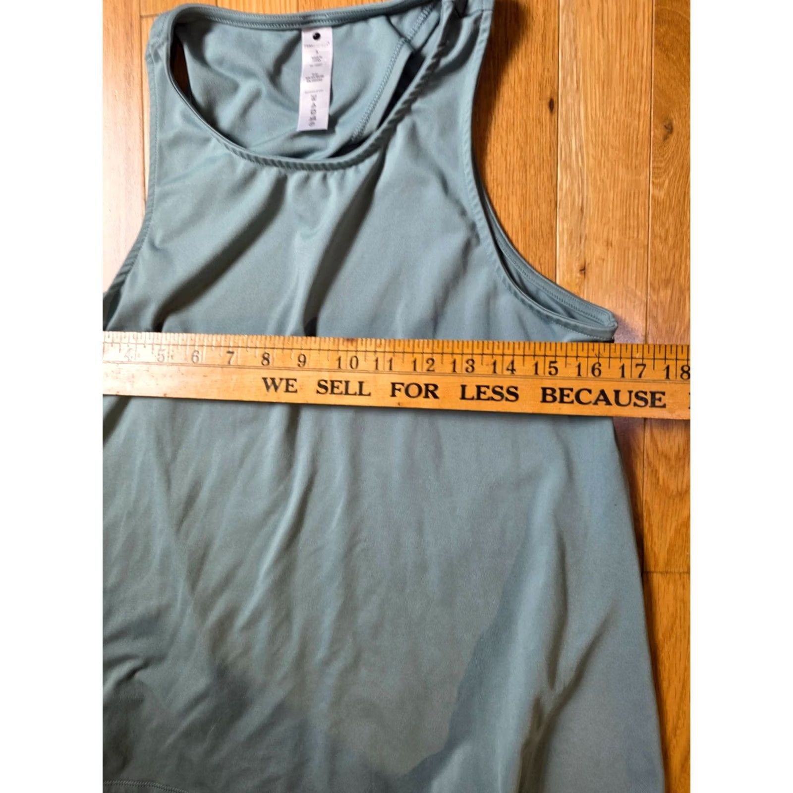 Vintage Yogalicious Workout Tank Top Women's Gray Polyester Crew Neck Open Back Tie Tank XS/S? Size S / US 4 / IT 40 - 5 Thumbnail