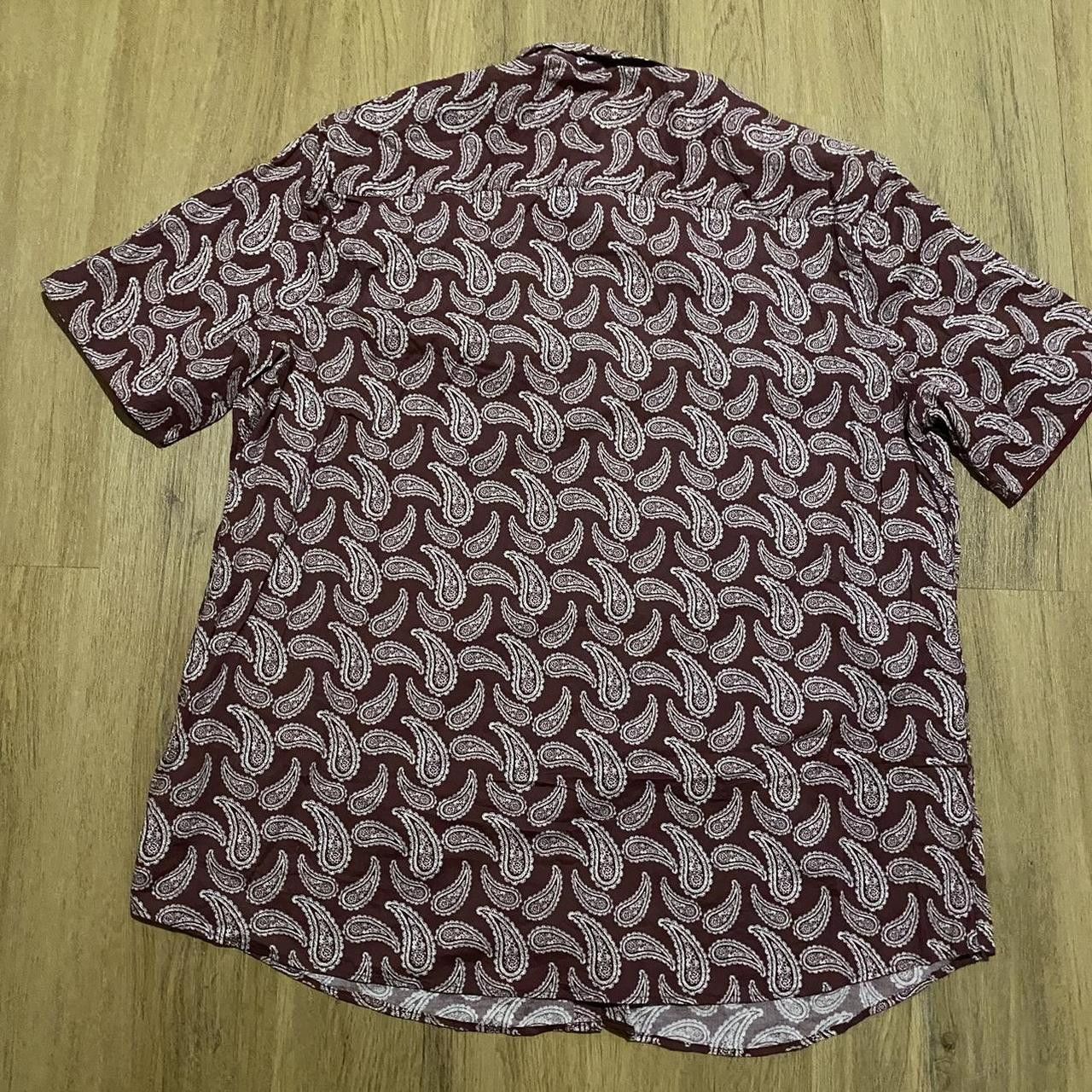 Jackman Burgundy and white paisley pattern short sleeve Size US S / EU 44-46 / 1 - 3 Thumbnail