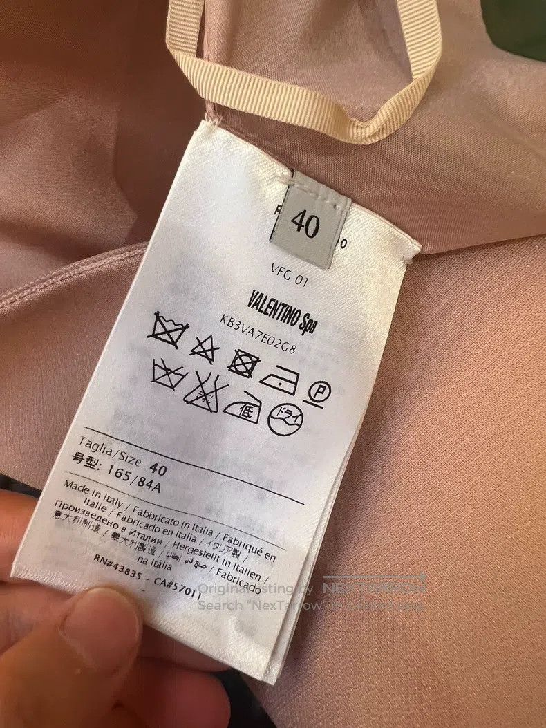 Valentino Valentino Heavy work dress Size S / US 4 / IT 40 - 5 Thumbnail