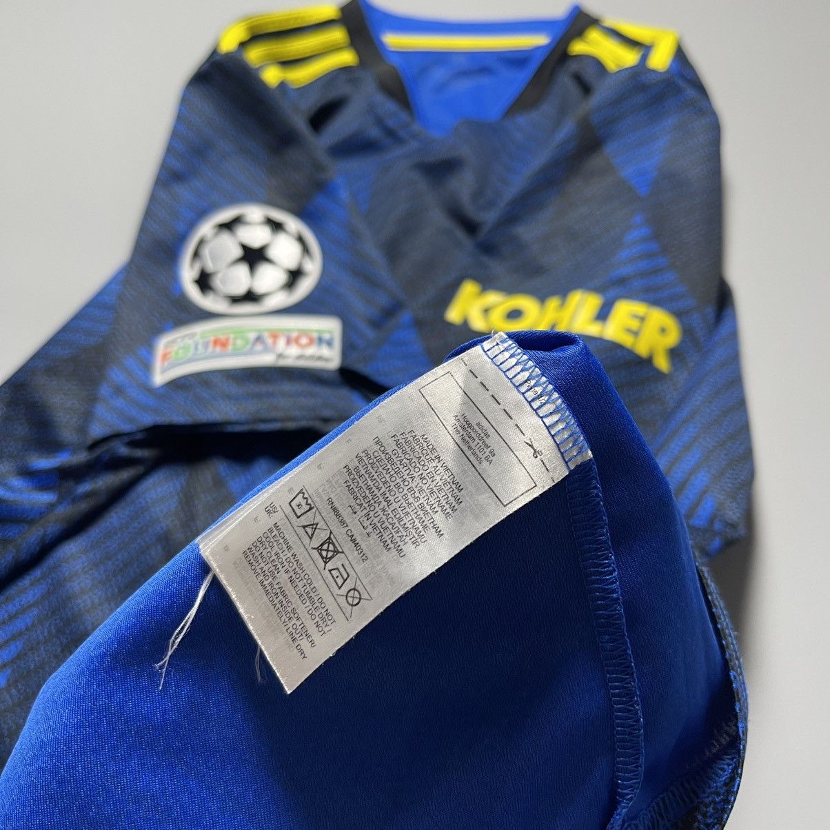 Nike MAN UNITED ADIDAS 2021/2022 FOOTBALL THIRD JERSEY #7 RONALDO Size US XL / EU 56 / 4 - 12 Thumbnail