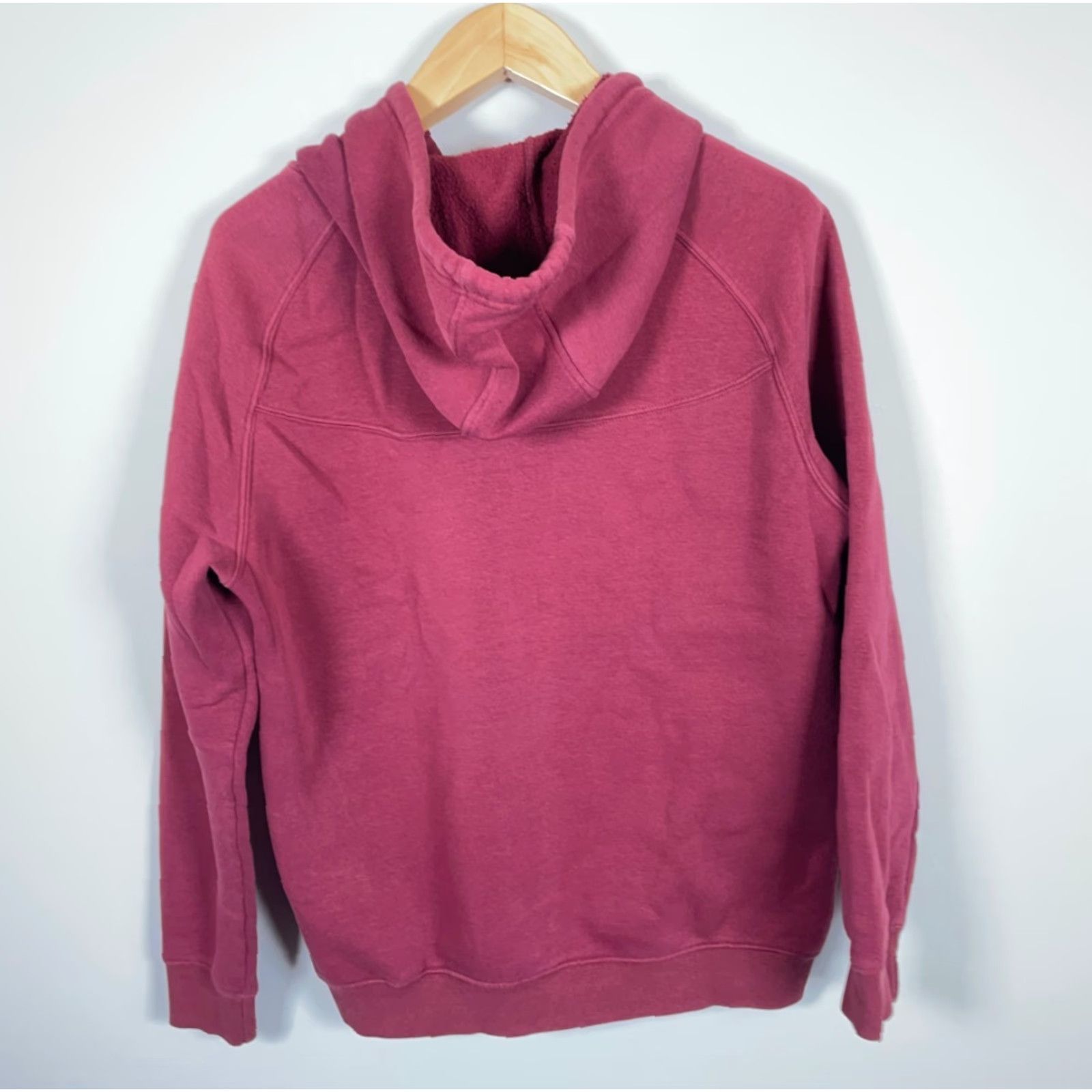 Vintage VINTAGE Alphalete Hoodie Shirt Adult Medium Red Gym Sports Logo Embroidered Pullover Sweatshirt 2016 Mens Sweatshirt Size US M / EU 48-50 / 2 - 2 Thumbnail