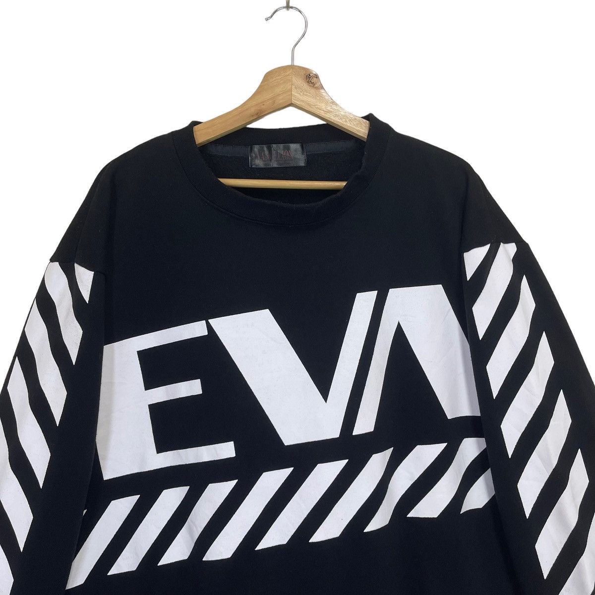 Anime × Japanese Brand Neon Genesis Evangelion Big Logo Crewneck Sweatshirt Size US L / EU 52-54 / 3 - 4 Thumbnail