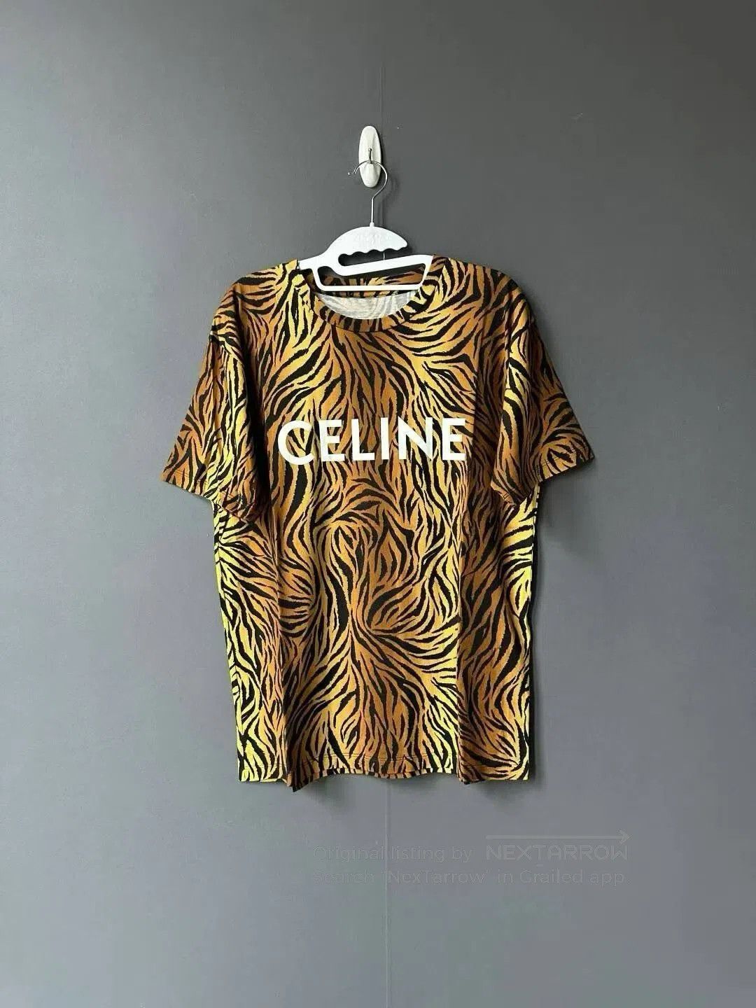 Celine CELINE Tiger-print logo short sleeves| Size US S / EU 44-46 / 1 - 1 Thumbnail