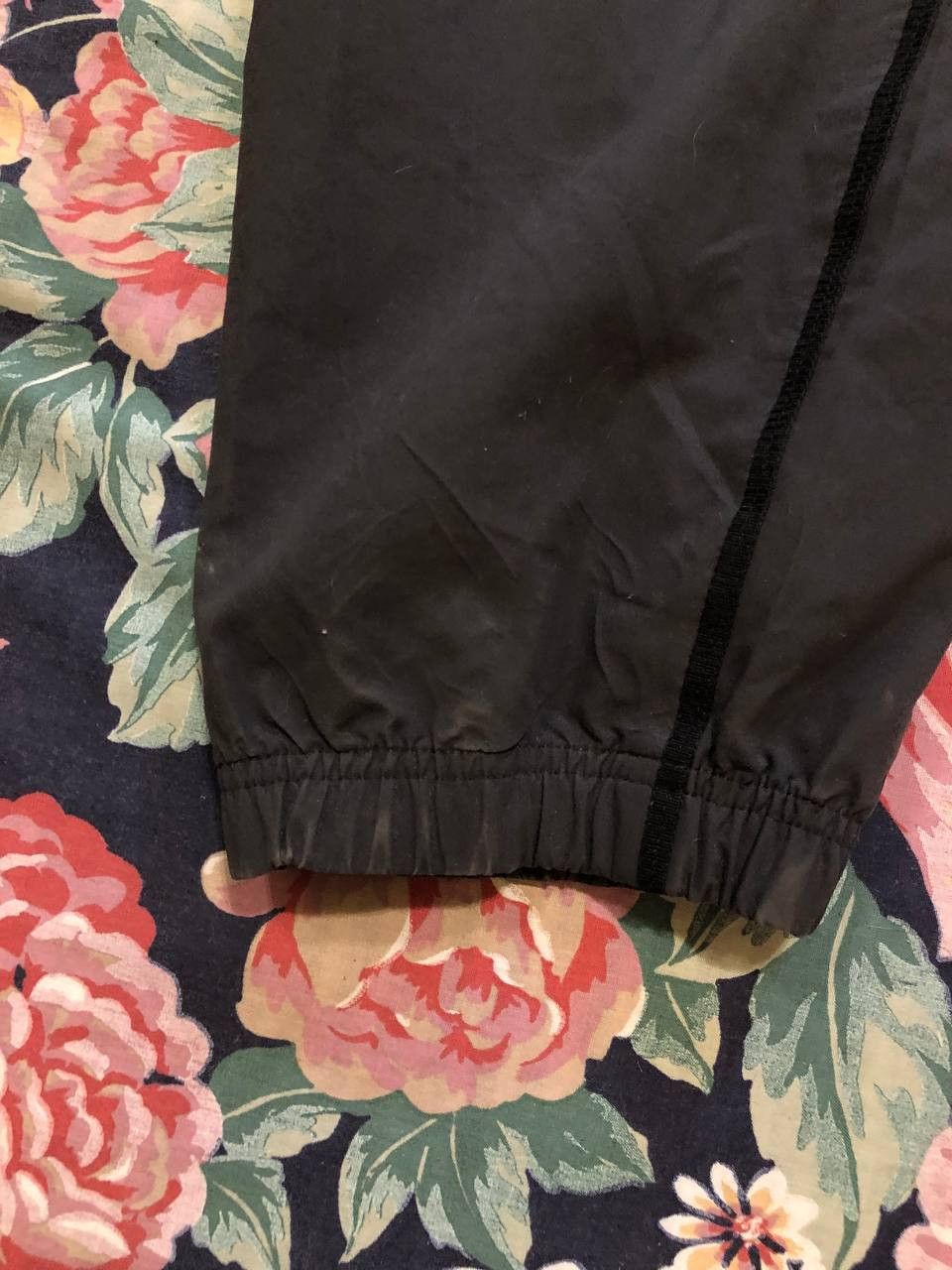 Nike Vintage black Casual Pants Nike Y2K streetwear Size US 34 / EU 50 - 21 Thumbnail