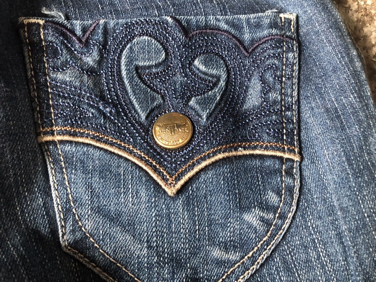 Levi's ‼️Last Drop‼️Vtg🔥Levi’s🔥Flared Distressed Denim Ladies Size 27" / US 4 / IT 40 - 11 Thumbnail