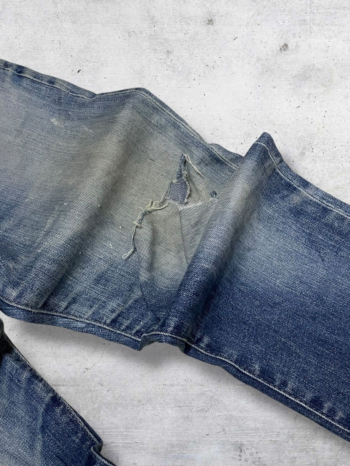 Japanese Brand VINTAGE ADRIANO GOLDSCMED RIPPED DIRTY GRUNGE SKINNY DENIM Size US 31 - 7 Thumbnail