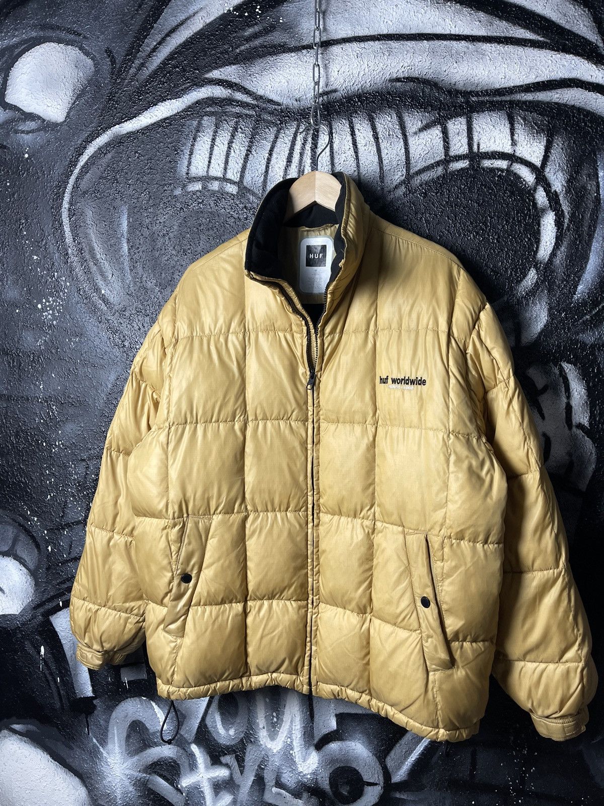 Huf × Vintage Huf Worldwide Down Puffer Jacket Men’s Size M Size US M / EU 48-50 / 2 - 4 Thumbnail