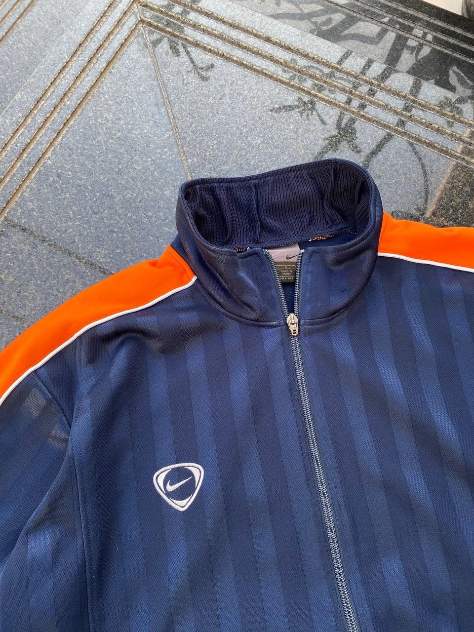 Nike × Vintage 90S NIKE RARE SWOOSH RETRO MULTI LOGO Y2K ZIP HOODIE Size US L / EU 52-54 / 3 - 2 Thumbnail