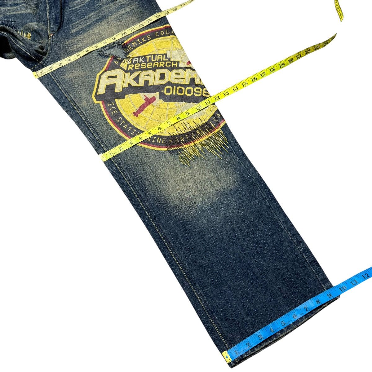 Vintage Vintage Akademiks Spellout Denim Baggy Jeans Jnco Size US 35 - 19 Thumbnail