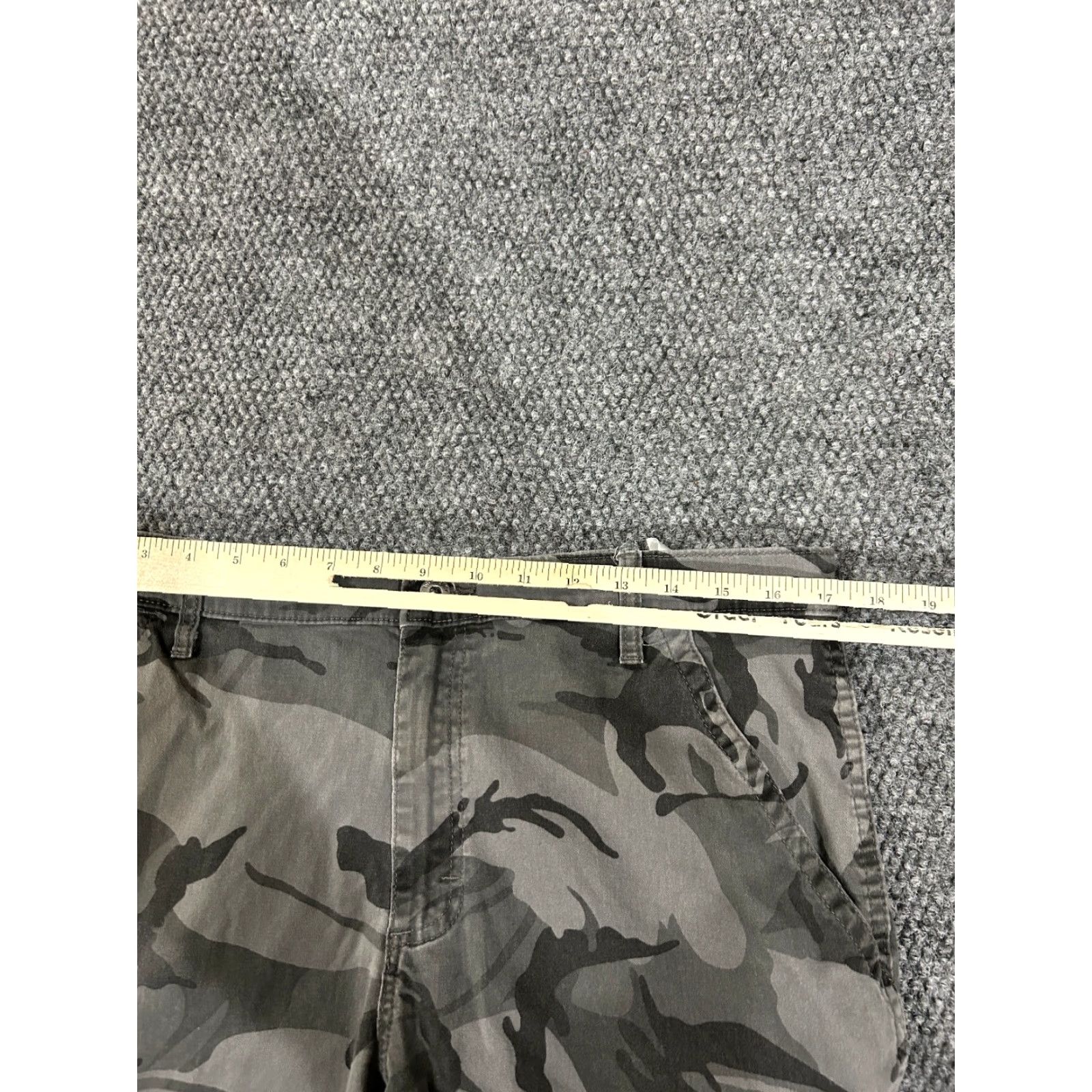 Wrangler VINTAGE? No. Wait avoid extra. Title: Wrangler Cargo Pants Mens 34x30 Gray Camo Regular Taper Tactical Utility Cargo Pants Mens 34 Gray Size US 34 / EU 50 - 5 Thumbnail