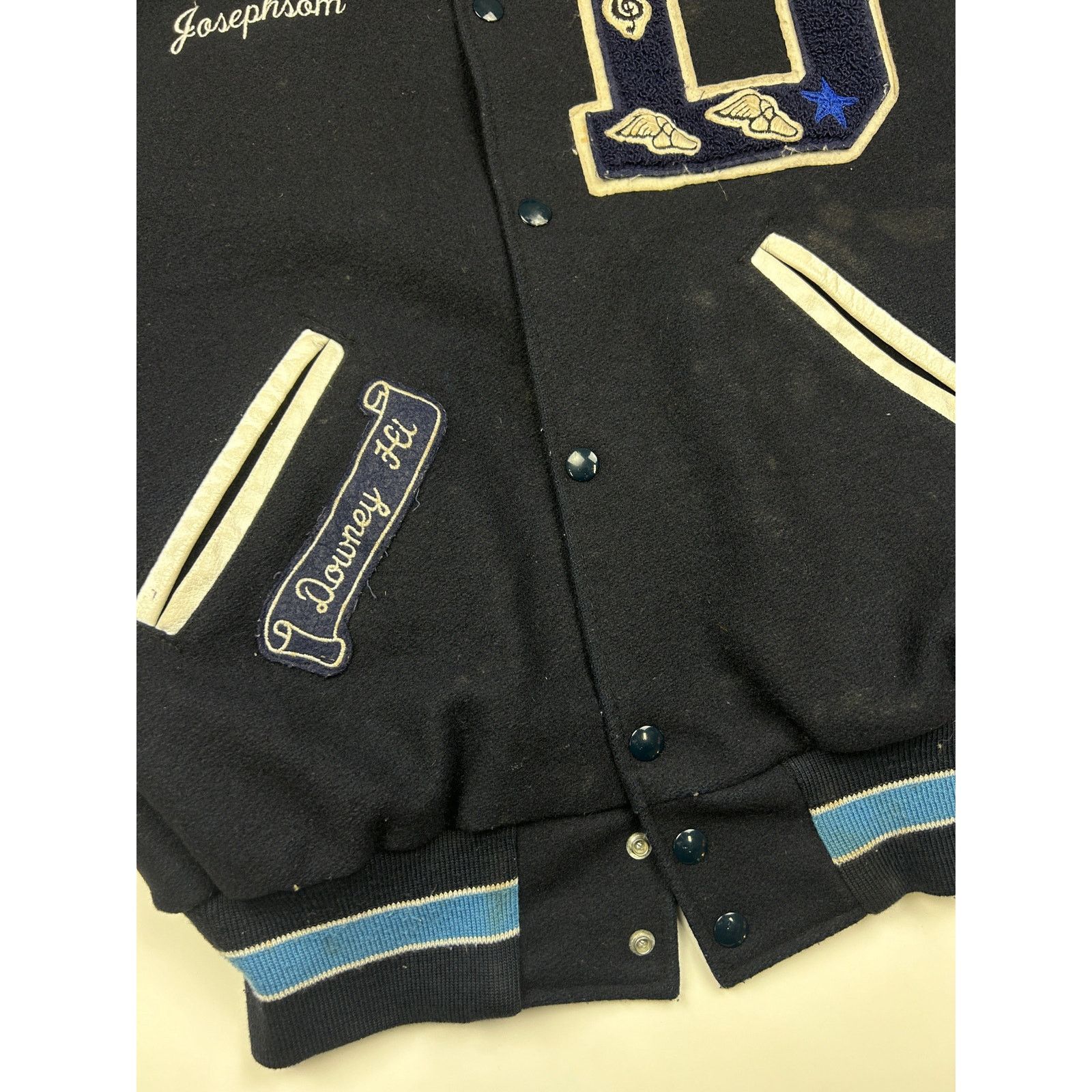 Vintage Vintage 90s Stitched Two Tone Wool Varsity Letterman L Size US L / EU 52-54 / 3 - 6 Thumbnail