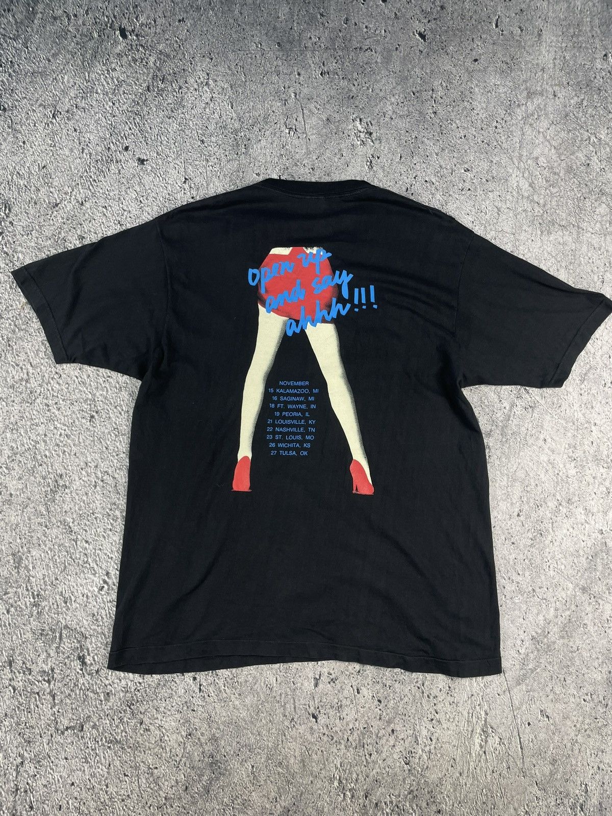 Band Tees × Vintage Vintage 1988 Poison Open Up And Say Ahhh Tour Tee Size US M / EU 48-50 / 2 - 3 Thumbnail