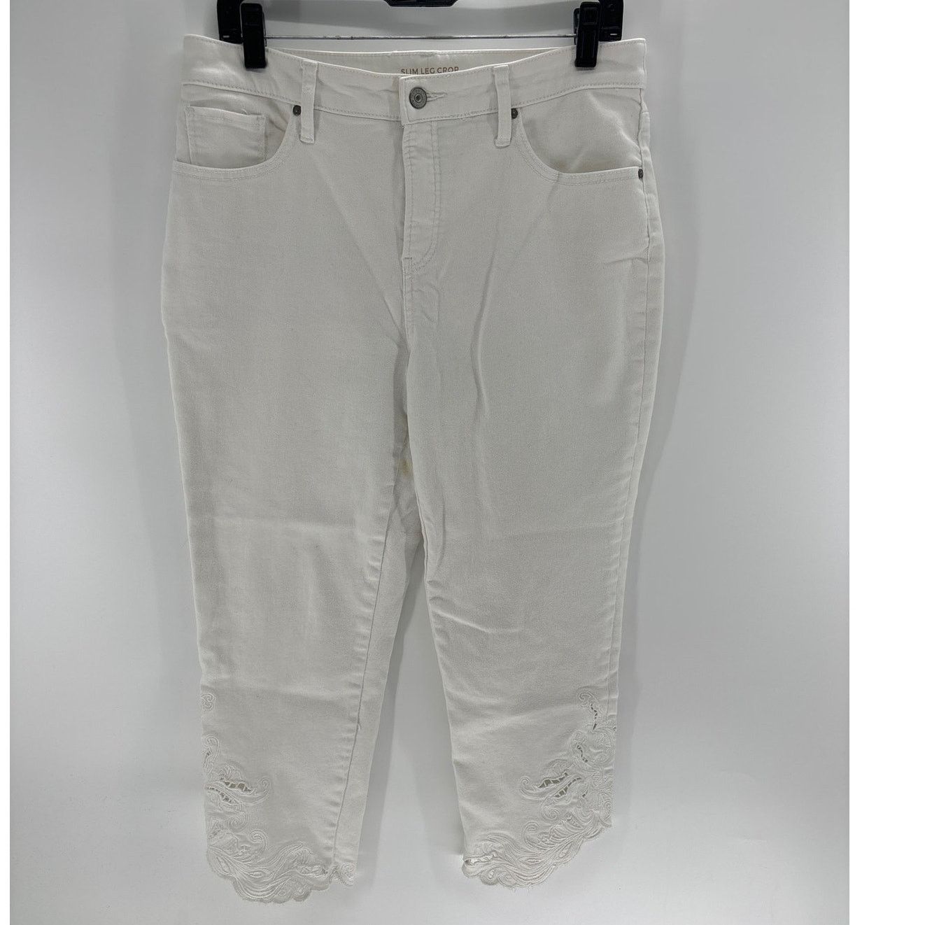 Chicos Chico's Slim Leg crop pants size 8/Chico size 1 Size 30" / US 8 / IT 44 - 1 Thumbnail
