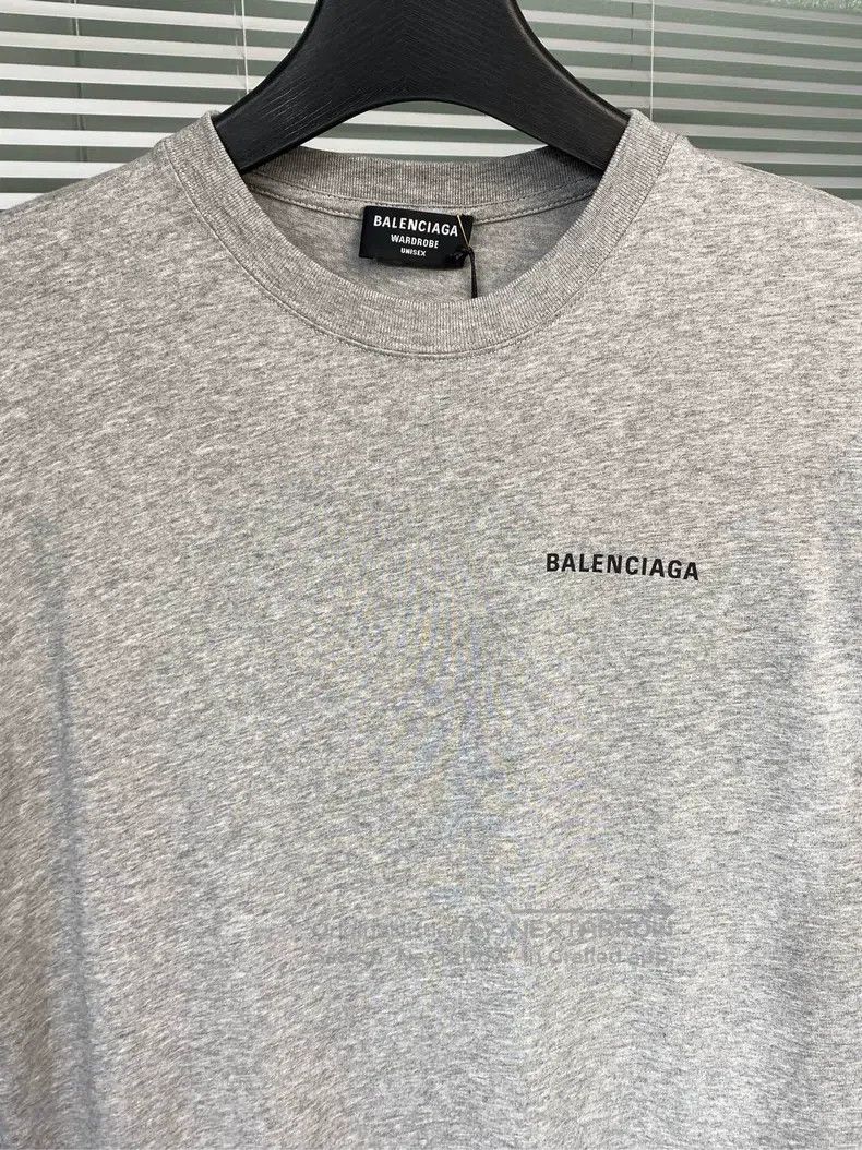 Balenciaga Balenciaga Short-sleeve T-shirt with letter print logo, gr Size US XXS / EU 40 - 3 Thumbnail