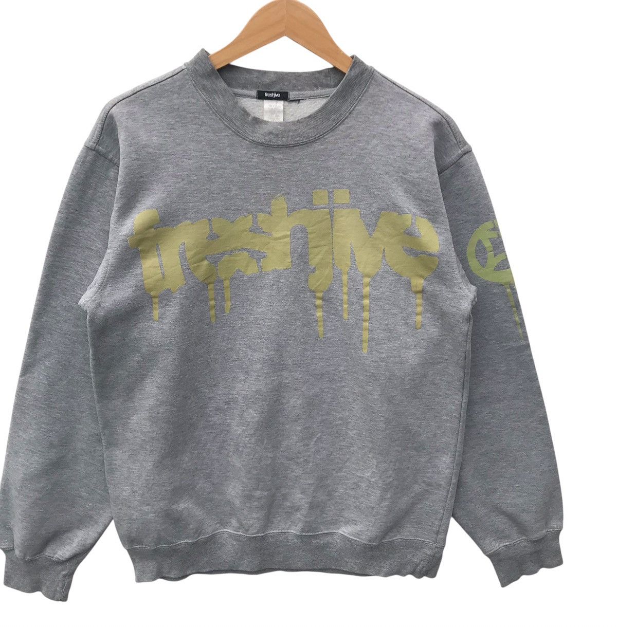 Vintage Vintage 90s Freshjive Skates Streetwear Sweatshirt Size US M / EU 48-50 / 2 - 3 Thumbnail