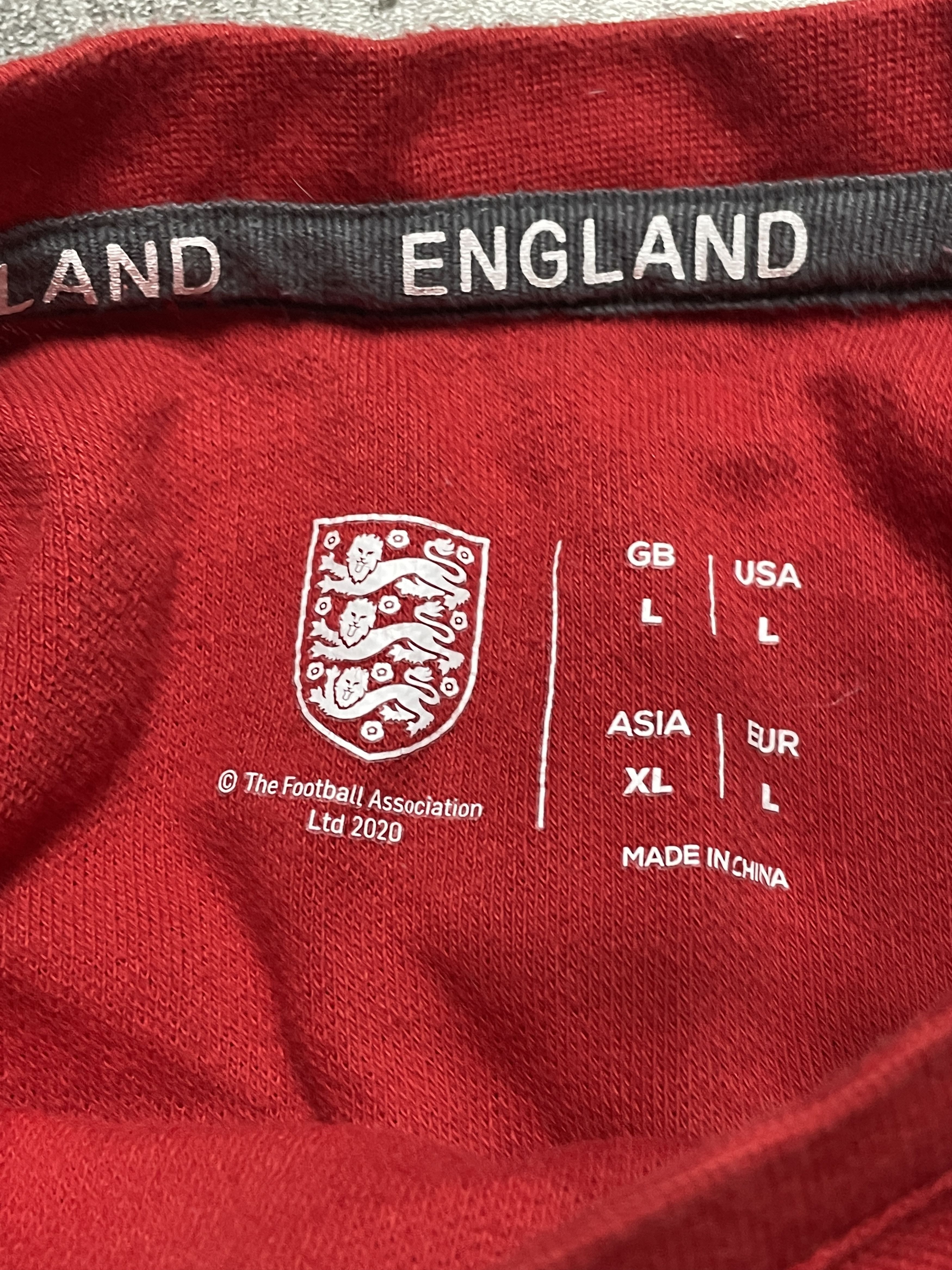F.C. Real Bristol × New England Outerwear × Vintage Three Lions England Football T-Shirt Streetwear Size US L / EU 52-54 / 3 - 4 Thumbnail