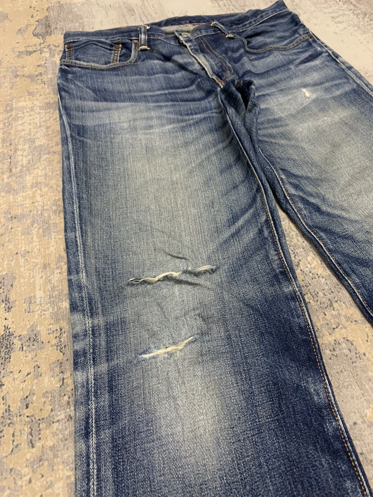 Levi's Vintage Levi's 502 Faded Blue Distressed Jeans 33x28.5 Size US 33 - 6 Thumbnail