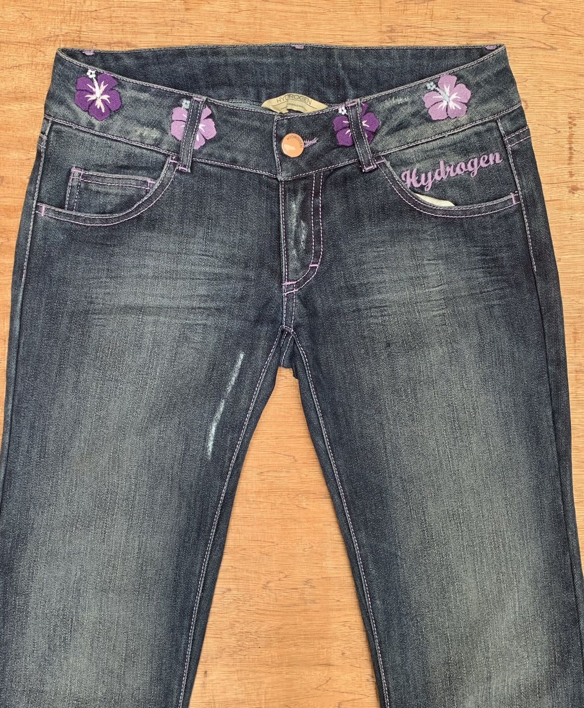 HYDROGEN Rare..Hydrogen Hibiscus Flower Embroidered Streching Jeans Size 29" - 6 Thumbnail