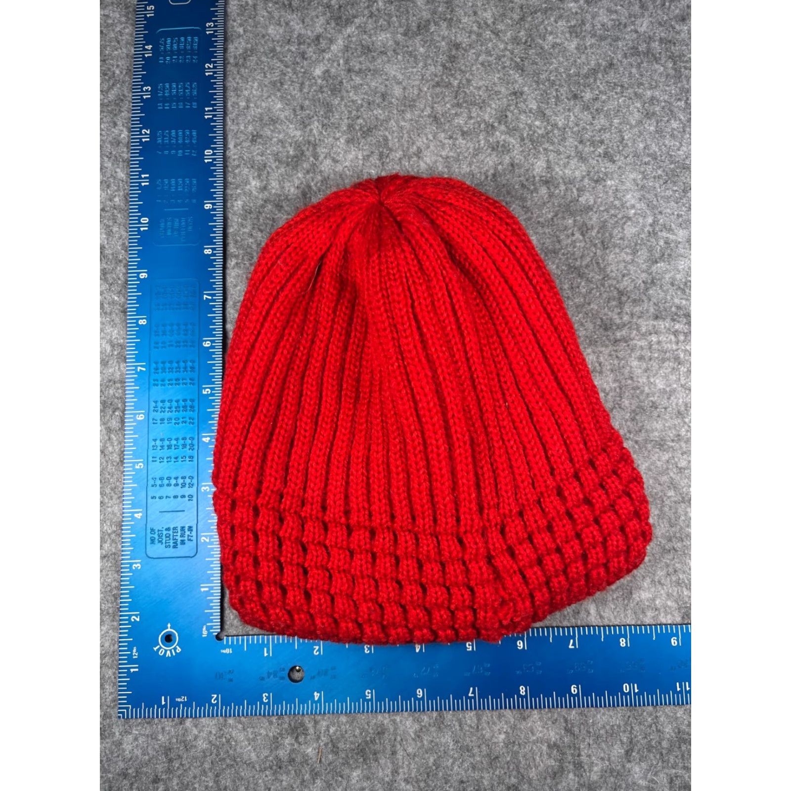 Vintage Womens Flower Beanie Toque Knit Red Acrylic Blend Floral One Size Hat Winter Fall Spring Size ONE SIZE - 3 Thumbnail