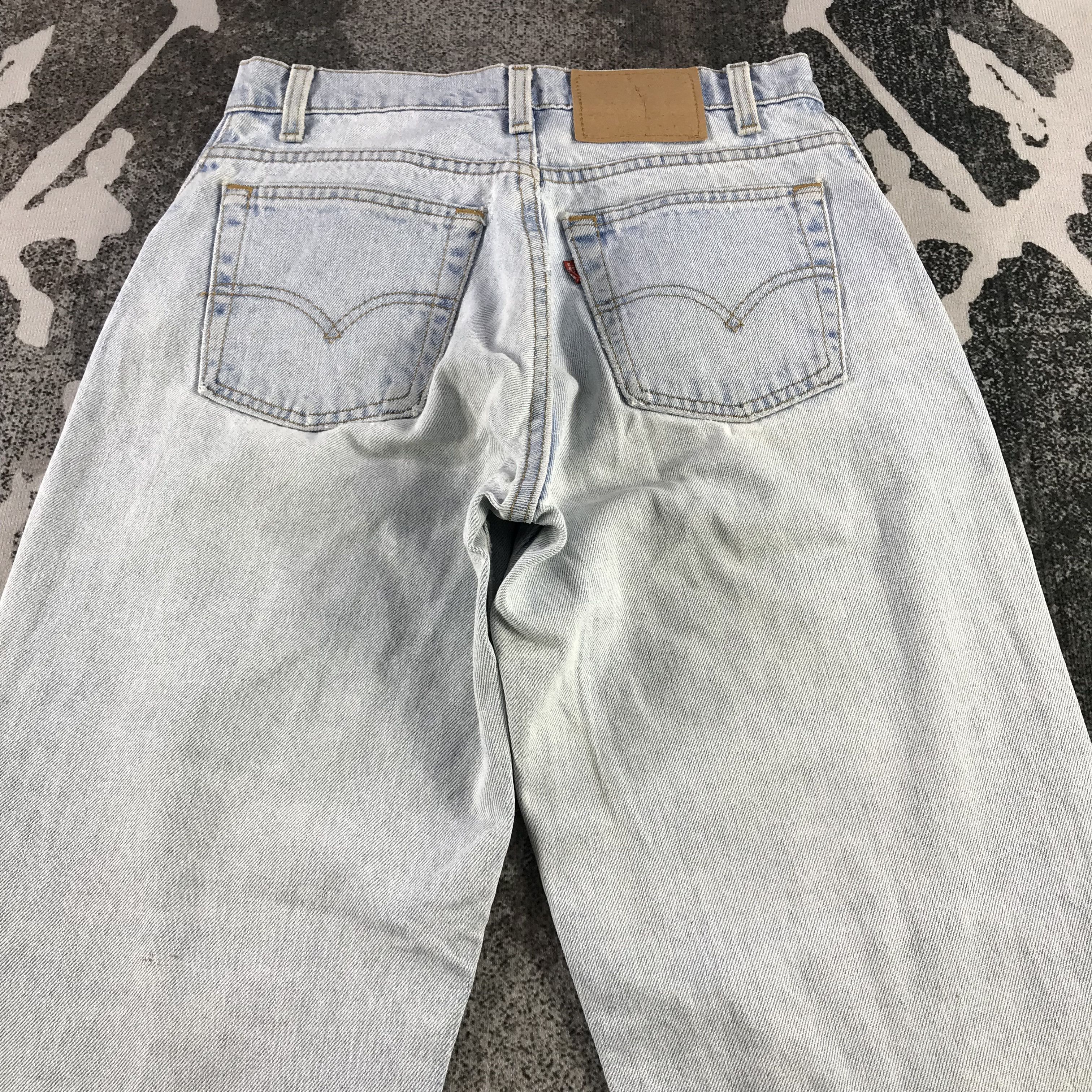 Levi's Vintage Levis 560 Jeans Light Wash Denim KJ3352 Size US 30 / EU 46 - 4 Thumbnail