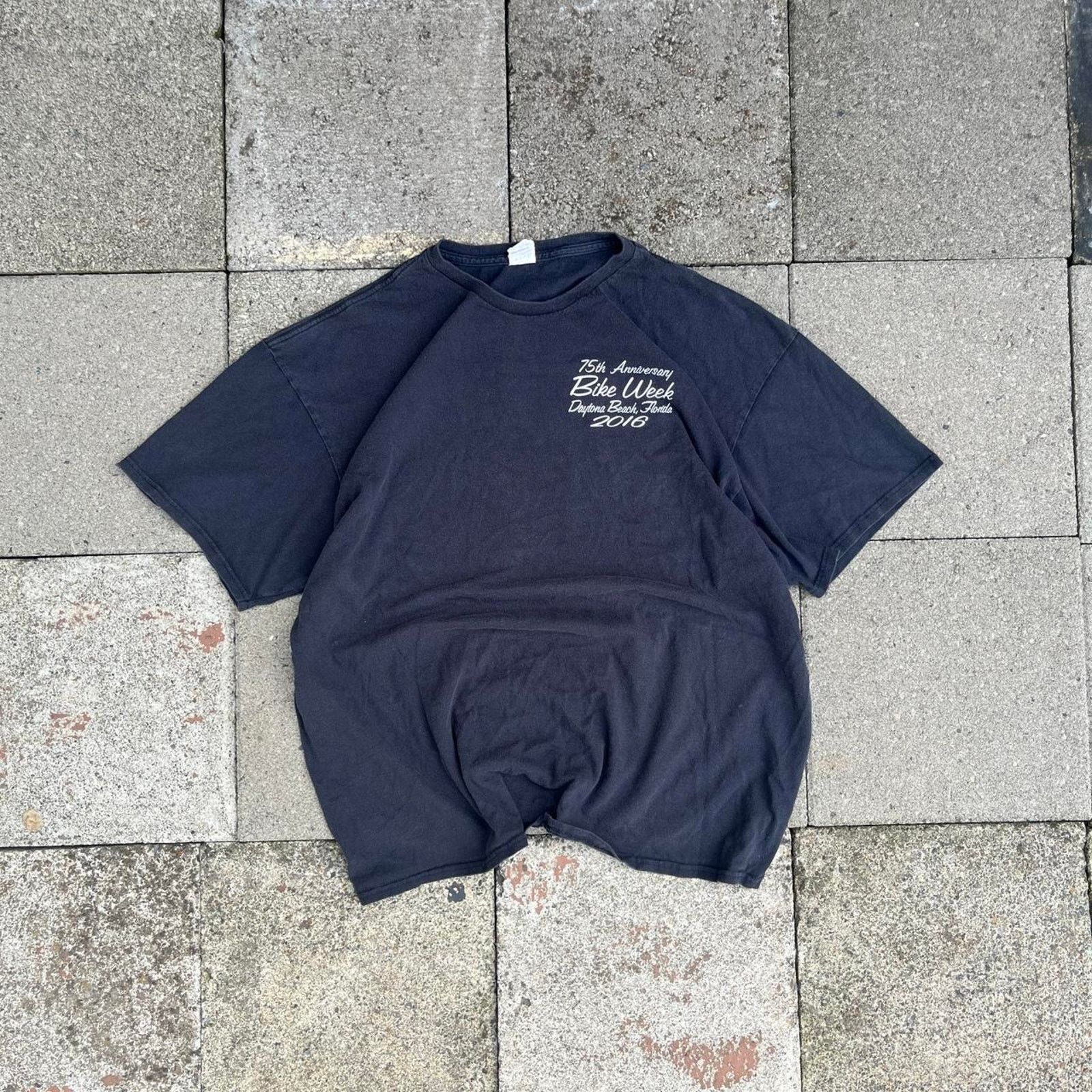 Delta 75th Daytona Anniversary Skull Smoke Graphic Florida Rally T Size US L / EU 52-54 / 3 - 3 Thumbnail