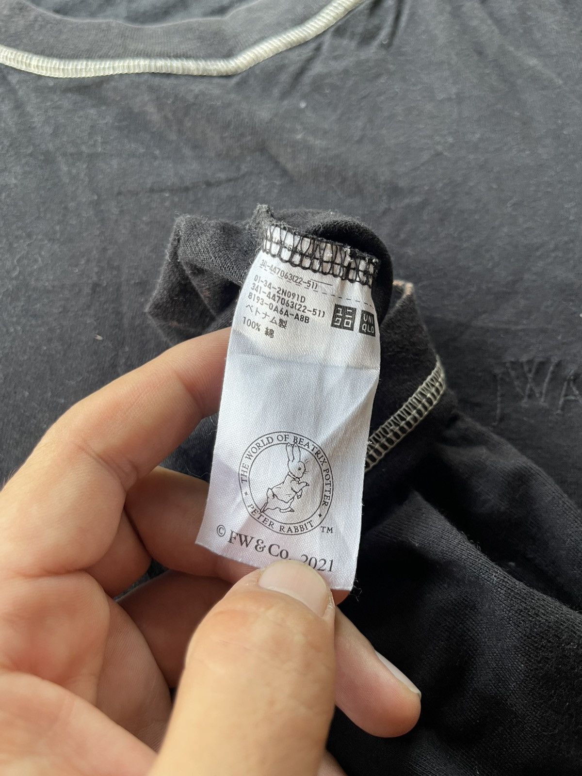 JW Anderson × Uniqlo JWAnderson The World of Beatrix Potter Shirt Tee Size US XL / EU 56 / 4 - 10 Thumbnail
