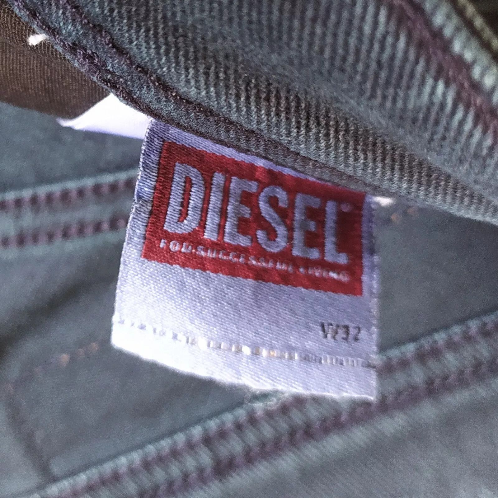 Diesel Diesel 1986 LARKEE-BEEX 0QWTY MENS JEANS T 1118 Size US 32 / EU 48 - 7 Thumbnail
